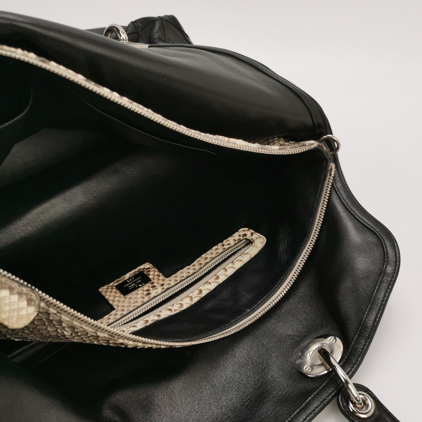 Dior - Diorissimo Tote with Cannage Stitching - Leather - Black - (large)