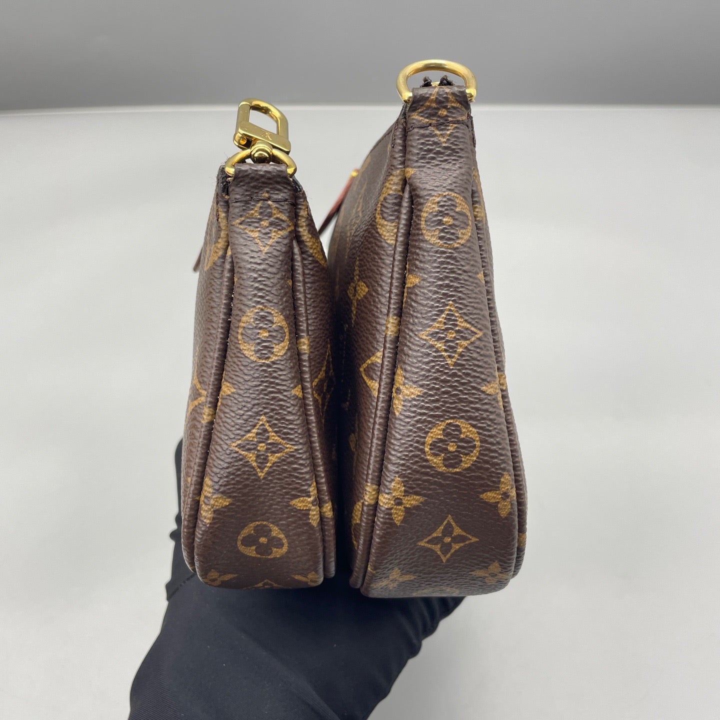 Louis Vuitton - Multi Pochette Accessoires - Monogram coated canvas with leather trim - Brown - (medium)