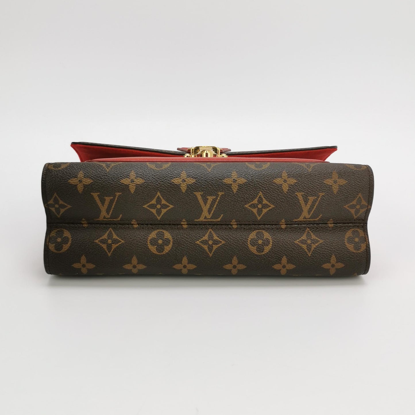 Louis Vuitton - Chain S-Lock Flap Bag - Monogram coated canvas and grained leather - Brown and Red with Gold-Tone Hardware - (medium)