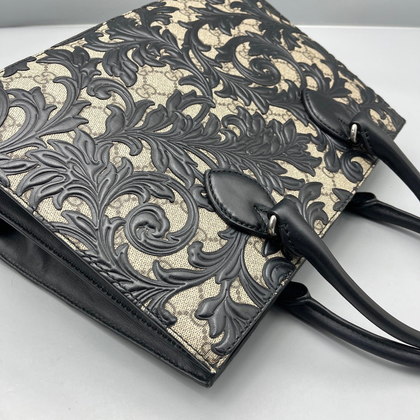 Gucci - Dionysus Arabesque Top Handle Bag - GG Supreme canvas with black embossed leather overlay - Multicolour - (Medium)