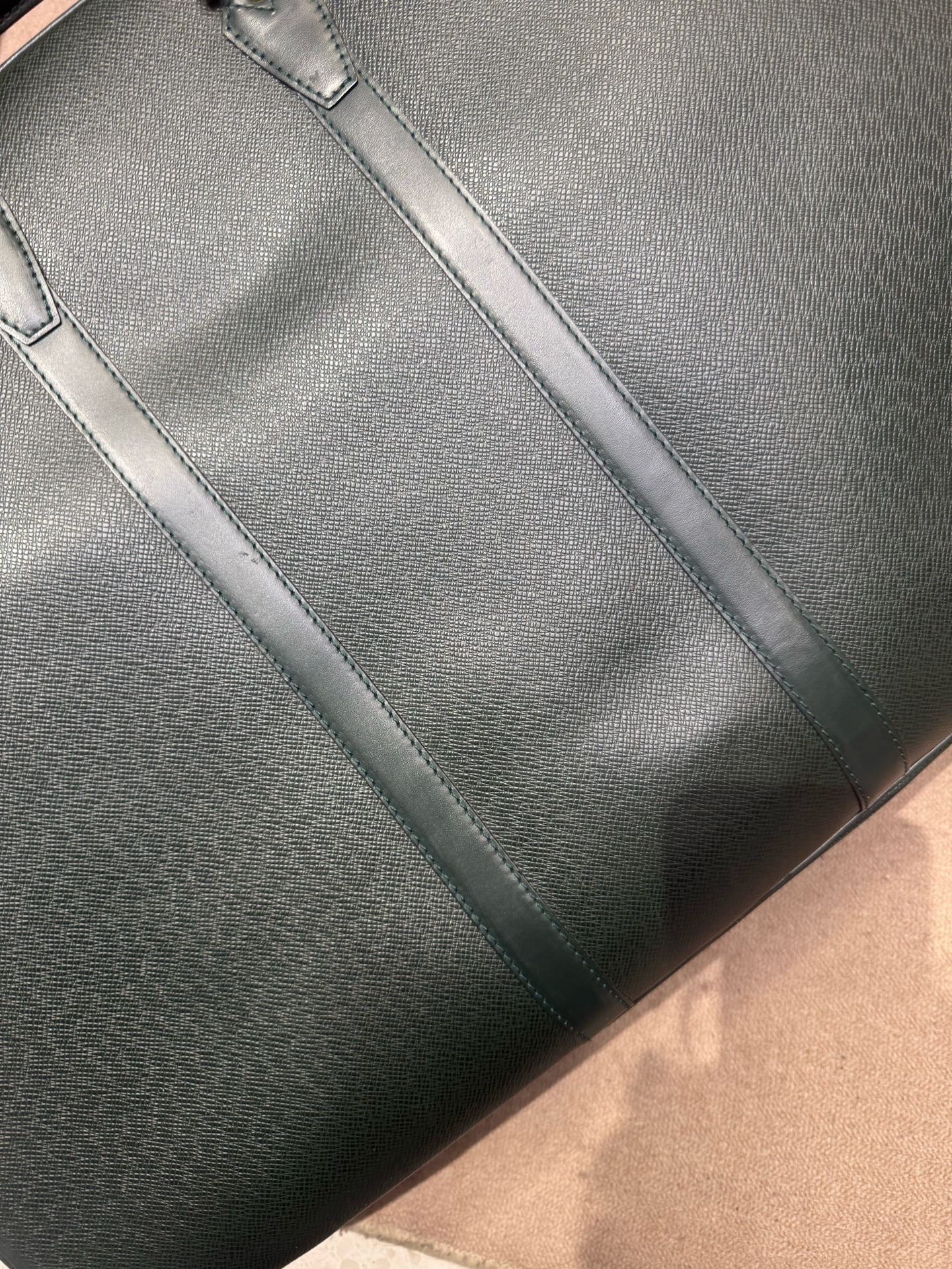 Louis Vuitton - Kendall Boston Bag - Taiga leather - Green - (Large)