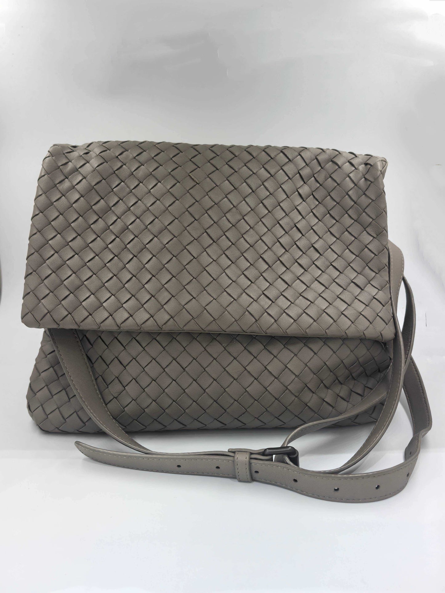 Bottega Veneta - Intrecciato Flap Shoulder Bag - Leather - Grey - (medium)