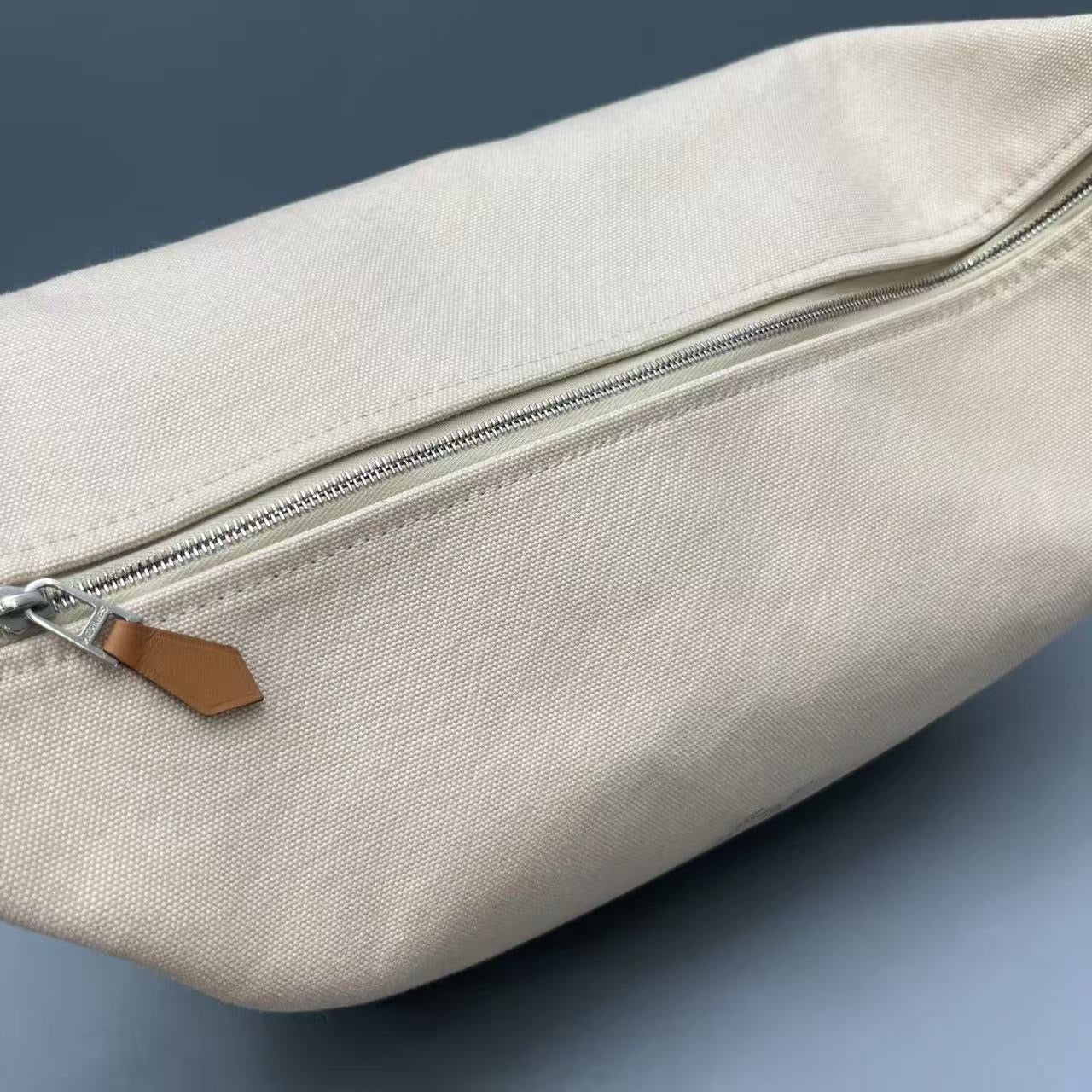Hermès - Color-block Canvas Lunchbox Pouch - Canvas with Leather trim - Beige - (mini)