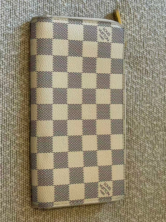 Louis Vuitton - Zippy Wallet - Damier Azur coated canvas with grained leather lining - White - (medium)