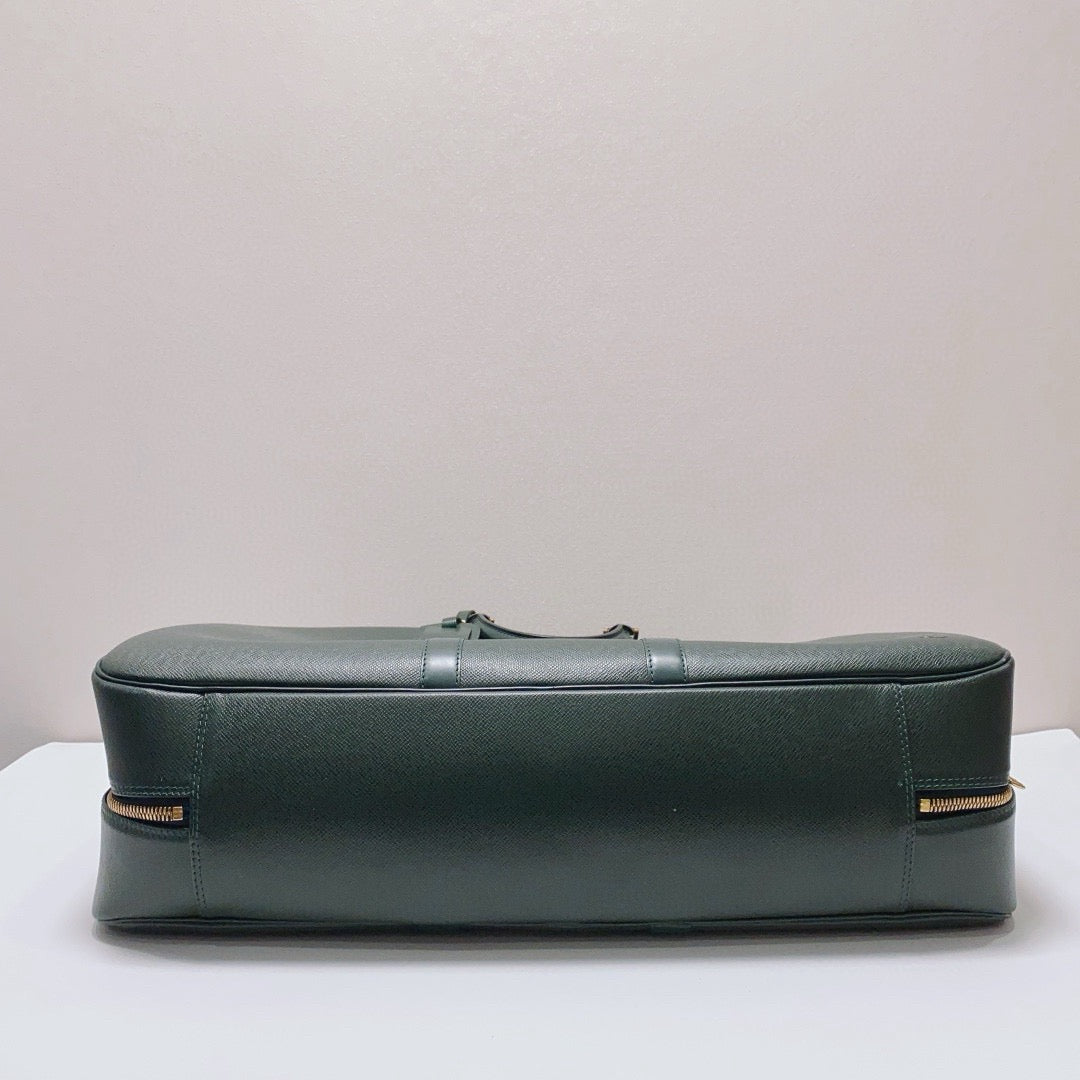 Louis Vuitton - Kendall Boston Bag - Taiga leather - Green - (Large)