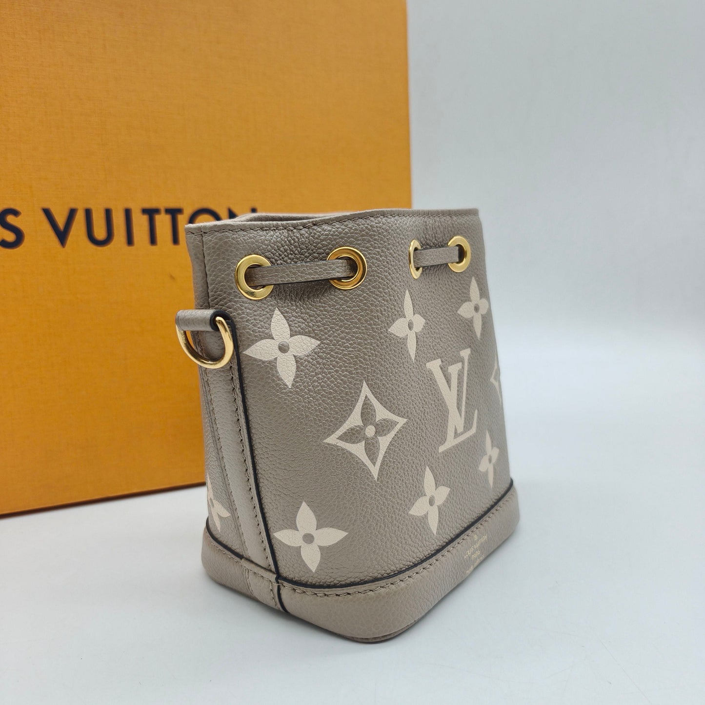 Louis Vuitton - Nano Noé - Leather - Elephant Grey - (mini)