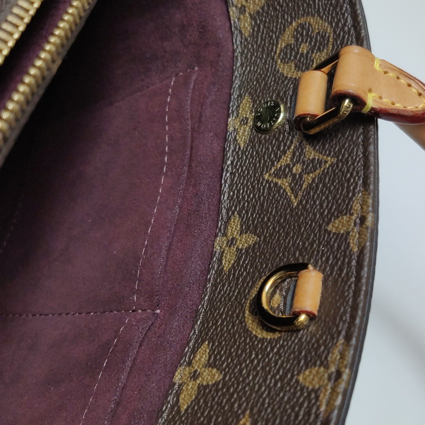 Louis Vuitton - Montaigne BB - Monogram coated canvas, Vachetta leather trim - Brown - (Small)