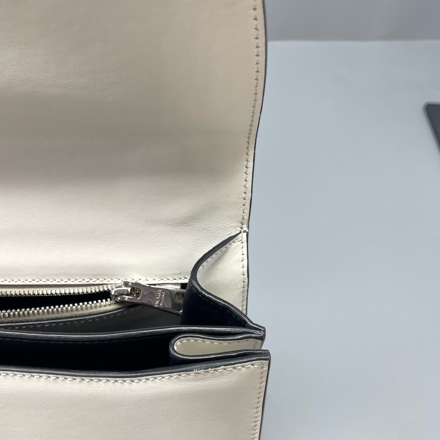 Prada - Studded Flap Bag - Leather - White - (medium)