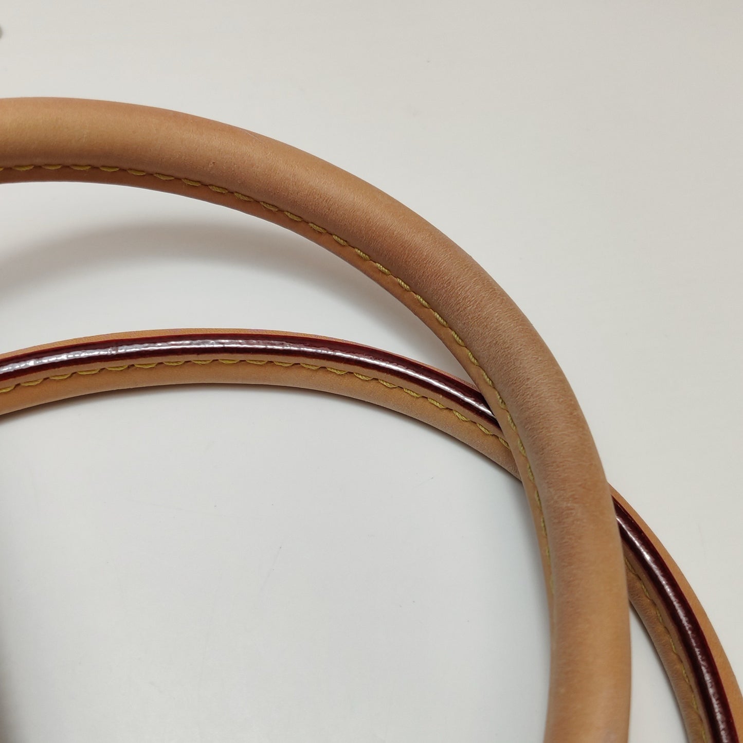 Louis Vuitton - Montaigne MM - Monogram coated canvas with Vachetta leather trim - Brown - (Medium)