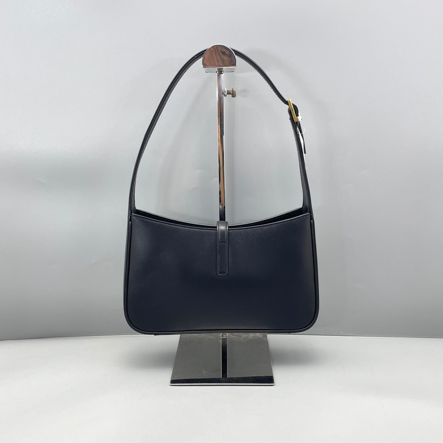Saint Laurent - Hobo Shoulder Bag - Leather - Black - (Medium)