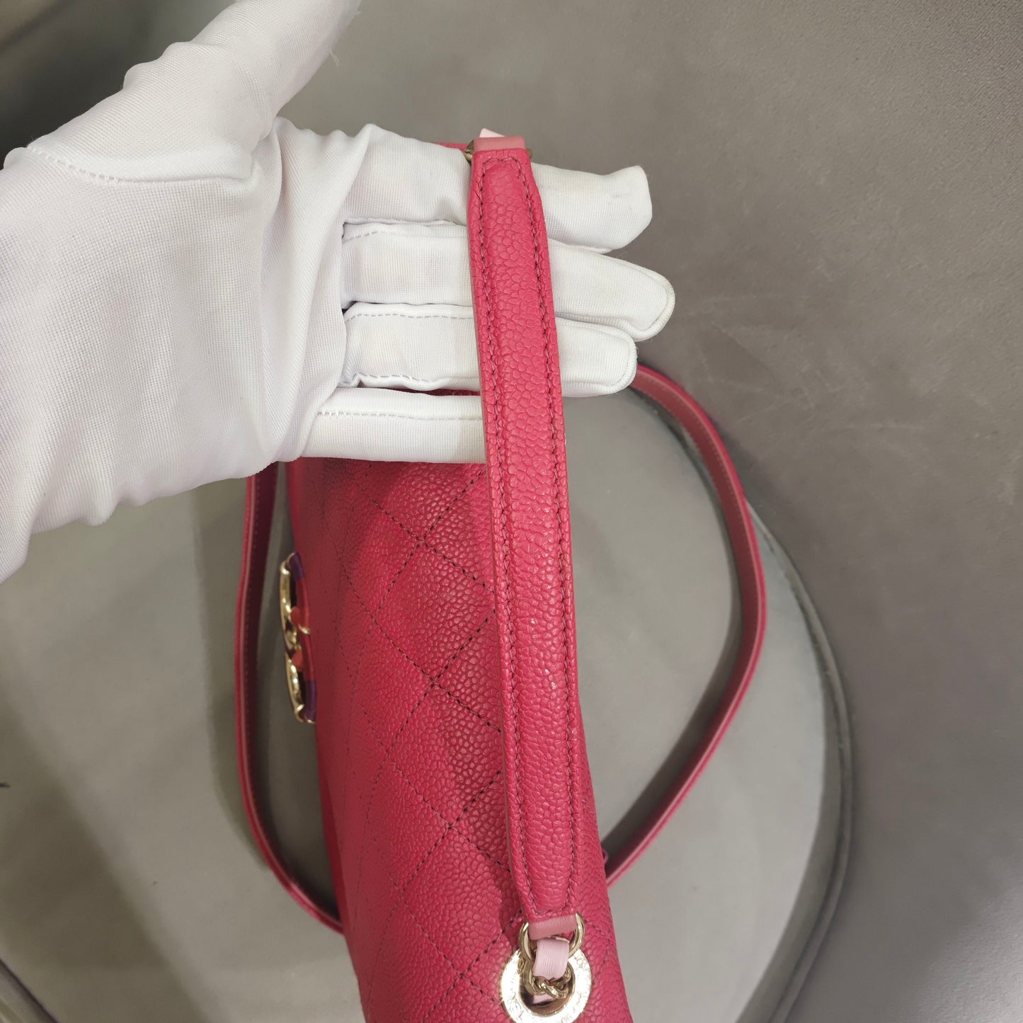 Chanel - Cuba Rainbow Series Messenger Bag - Leather - Pink - (Medium)