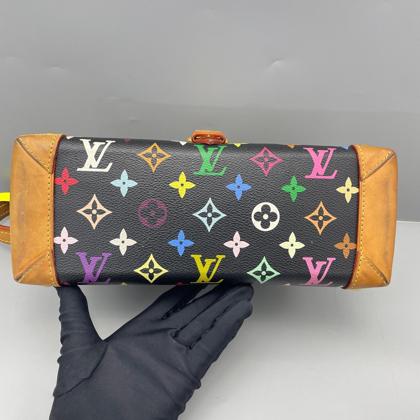 Louis Vuitton - Monogram Multicolore Shoulder Bag - Monogram Multicolore coated canvas with Vachetta leather trim - Multicolour - (medium)