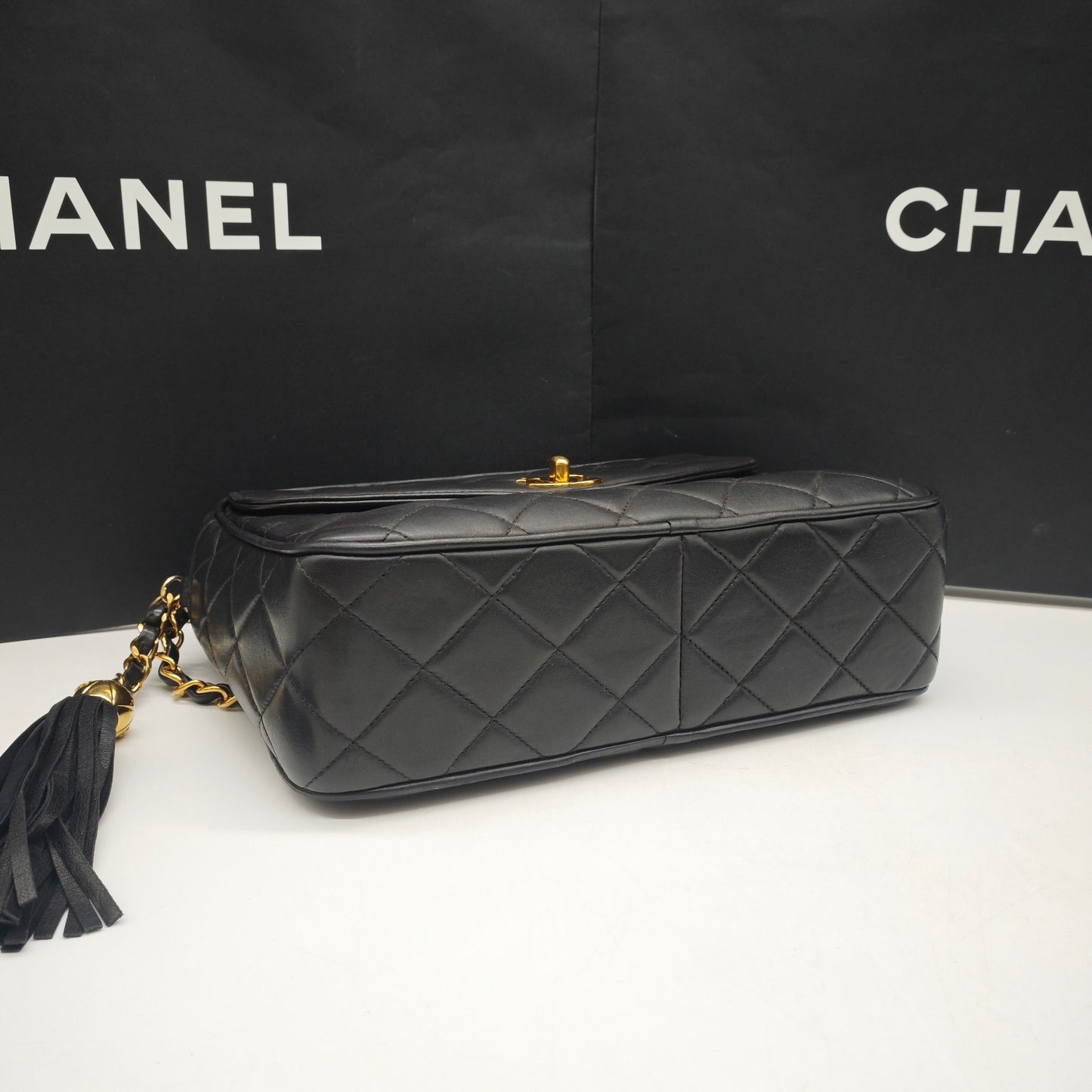 Chanel - Vintage Tassel Camera Bag - Lambskin leather - Black - (Small)