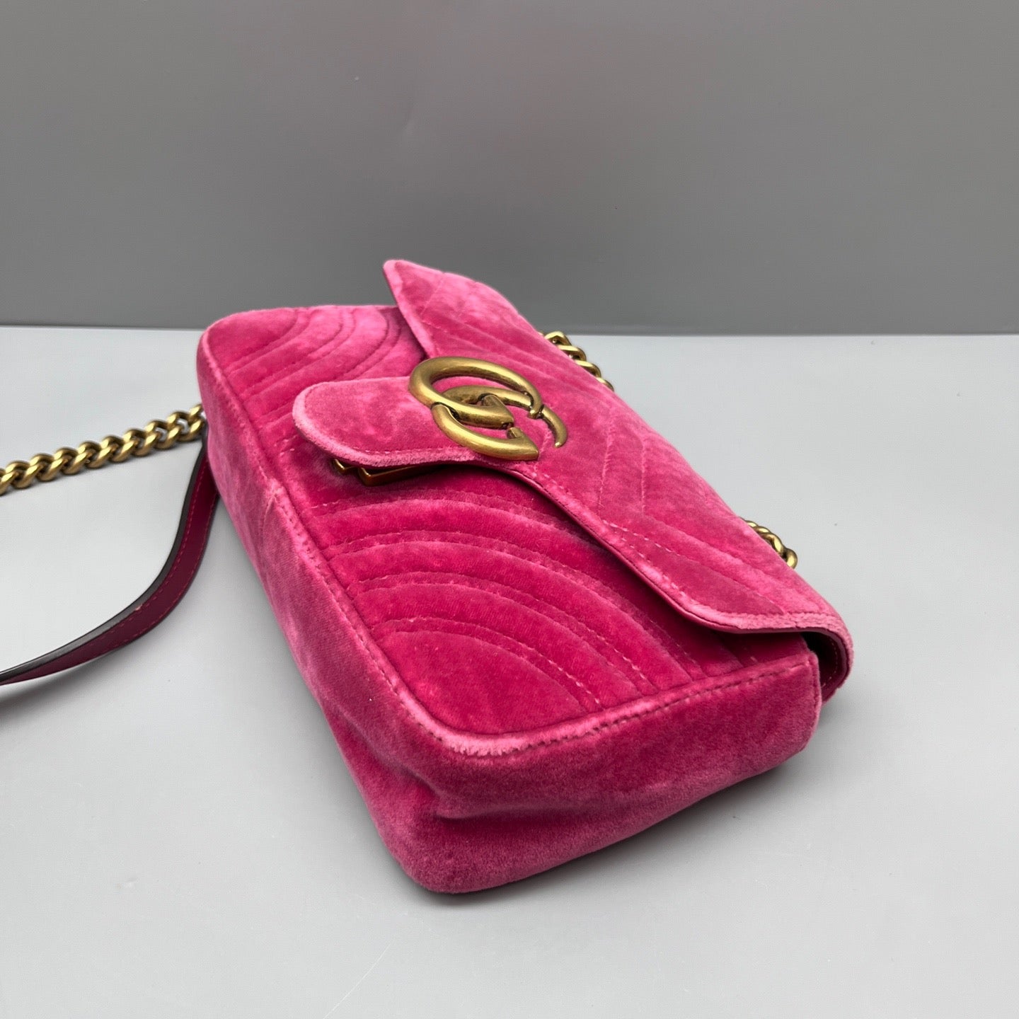 Gucci - GG Marmont Matelassé Small Chain Shoulder Bag - Velvet - Pink - (Small)