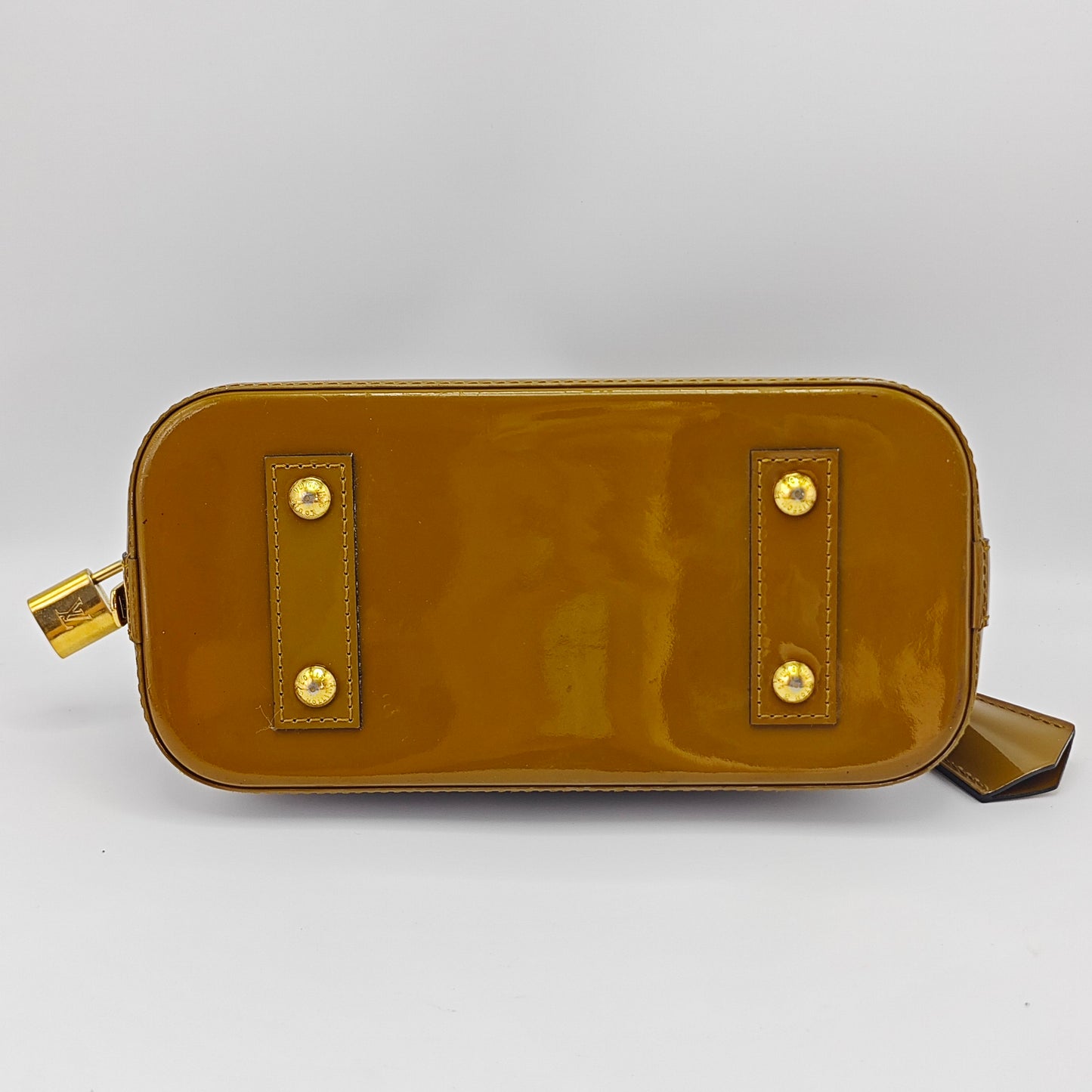 Louis Vuitton - Alma BB - Monogram Vernis patent leather - Mustard Yellow - (mini)