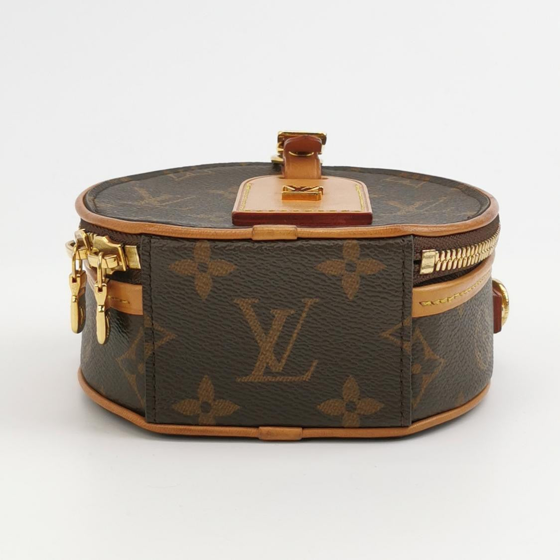 Louis Vuitton - MINI BOITE CHAPEAU - Monogram coated canvas with Vachetta leather trim - Brown - (mini)
