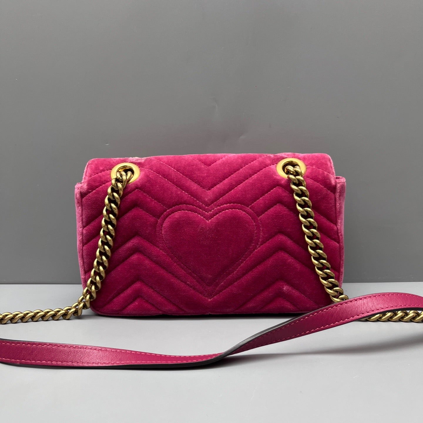 Gucci - GG Marmont Matelassé Small Chain Shoulder Bag - Velvet - Pink - (Small)