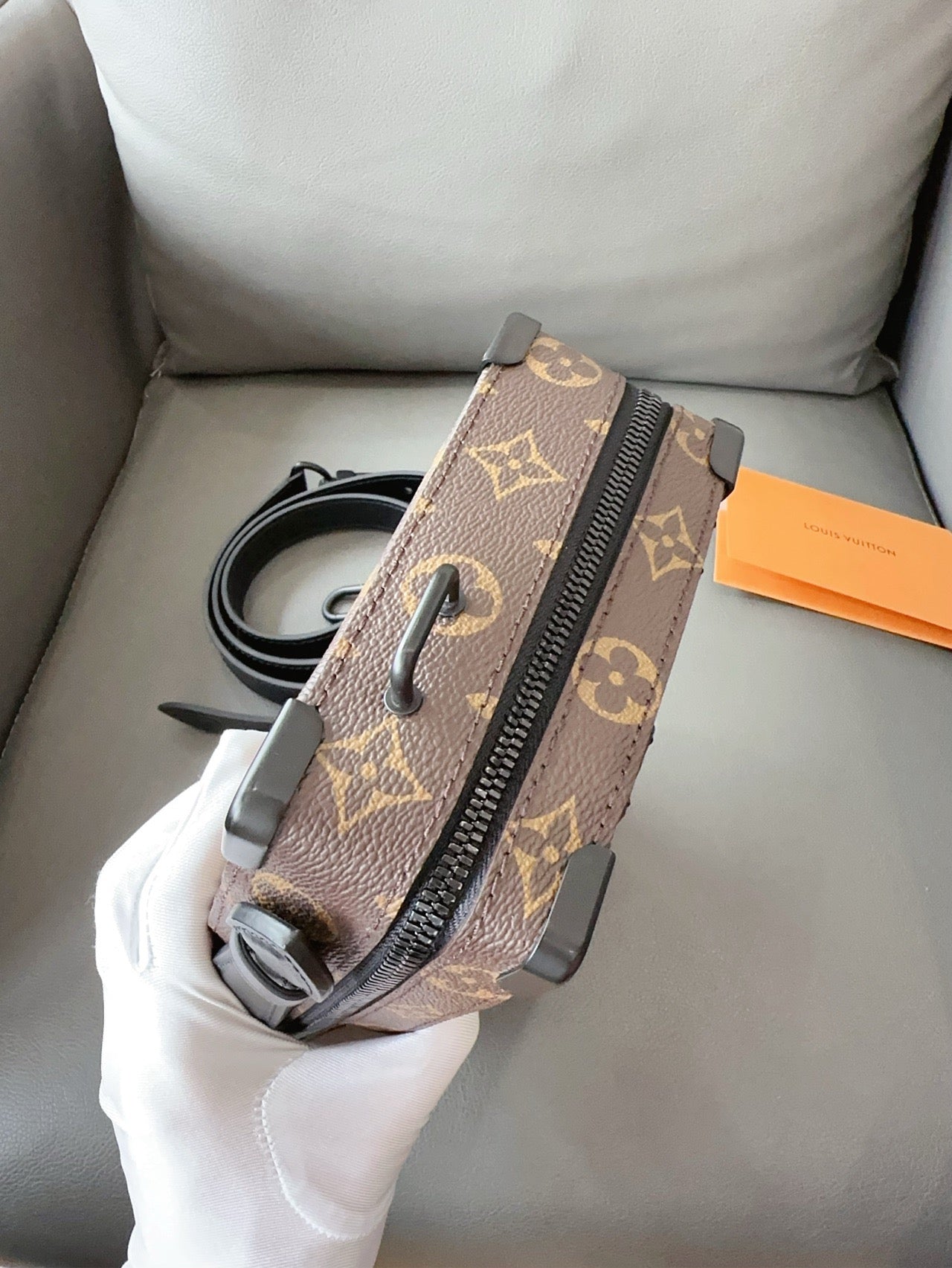 Louis Vuitton - Trunk Box - Monogram coated canvas and cowhide leather - Brown - (small)