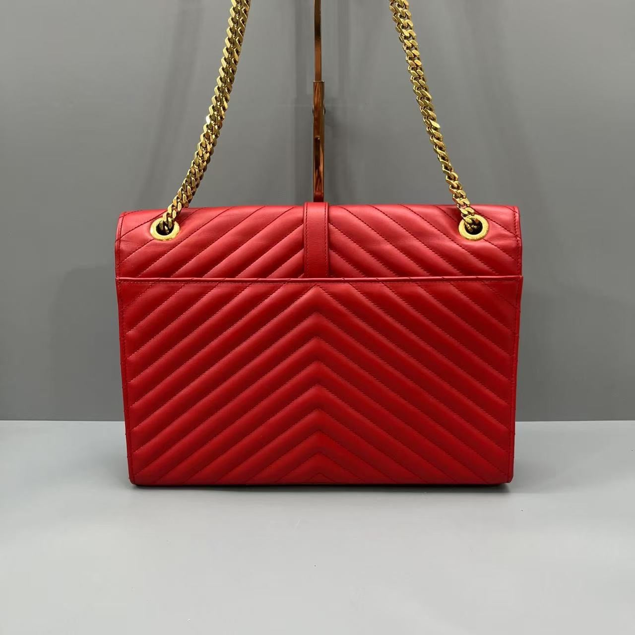 Saint Laurent - Medium Envelope Chain Bag - Leather - Red - (medium)