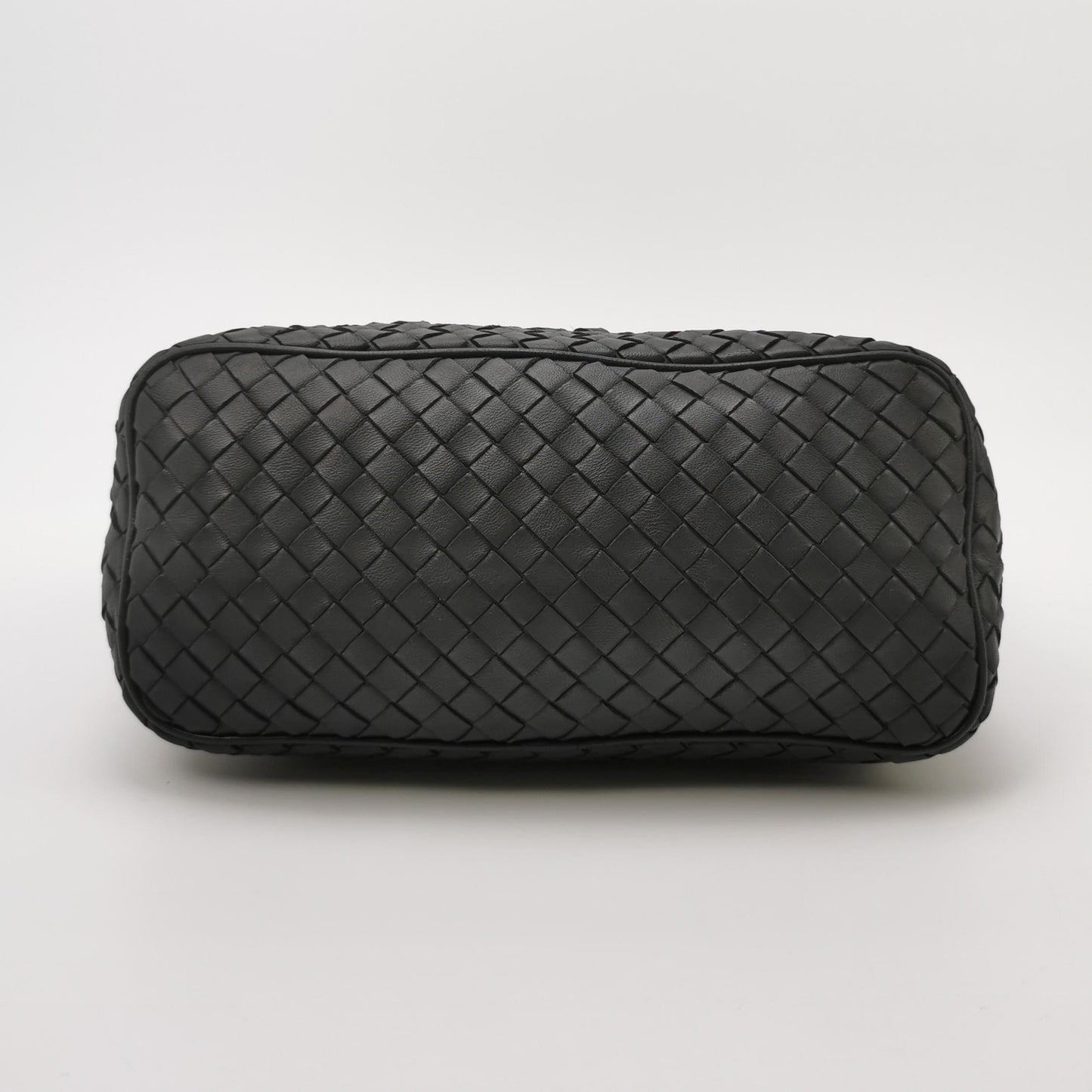 Bottega Veneta - Intrecciato Shoulder Bag - Lambskin leather - Black - (Medium)
