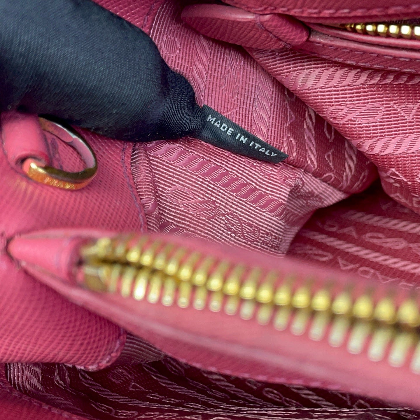Prada - Saffiano Lux Galleria Tote - Saffiano leather - Pink - (Medium)