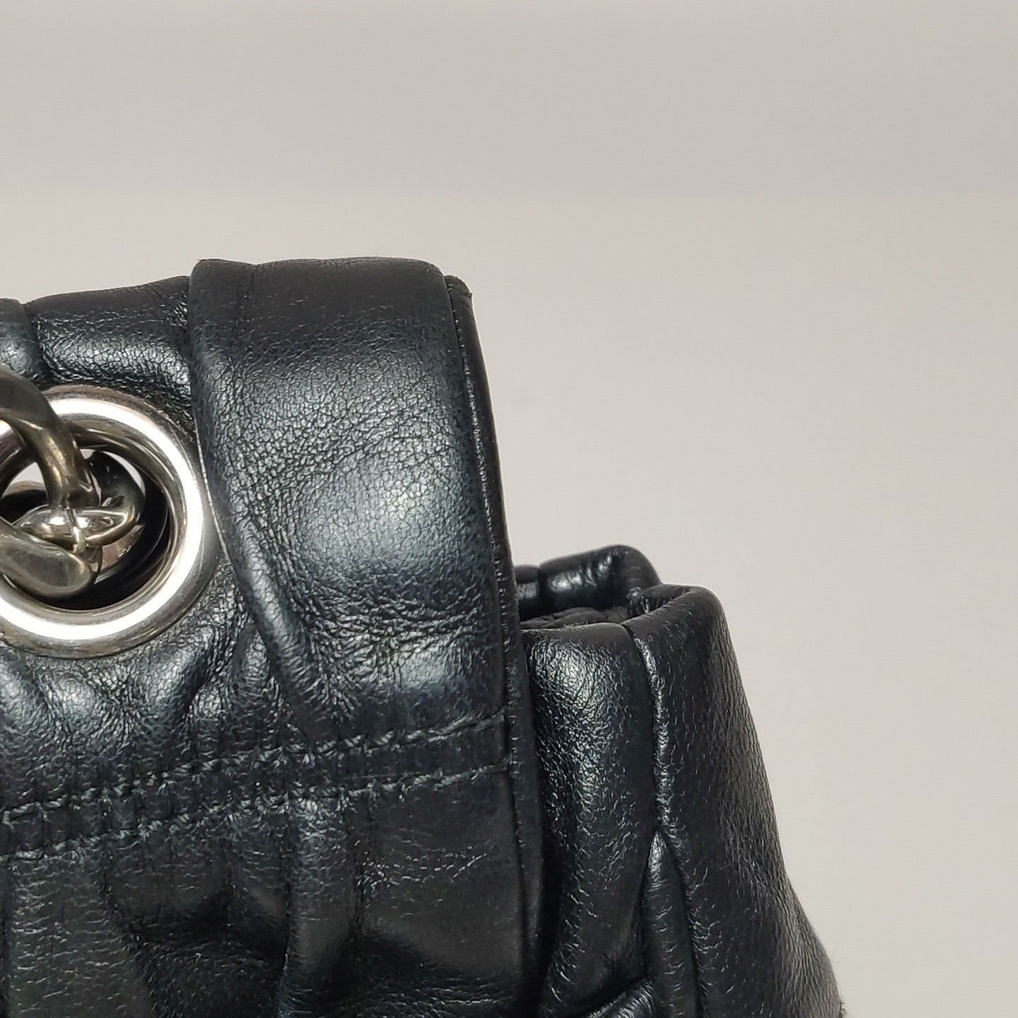 Prada - Nappa Gaufre Shoulder Bag - Nappa leather - Black - (medium)