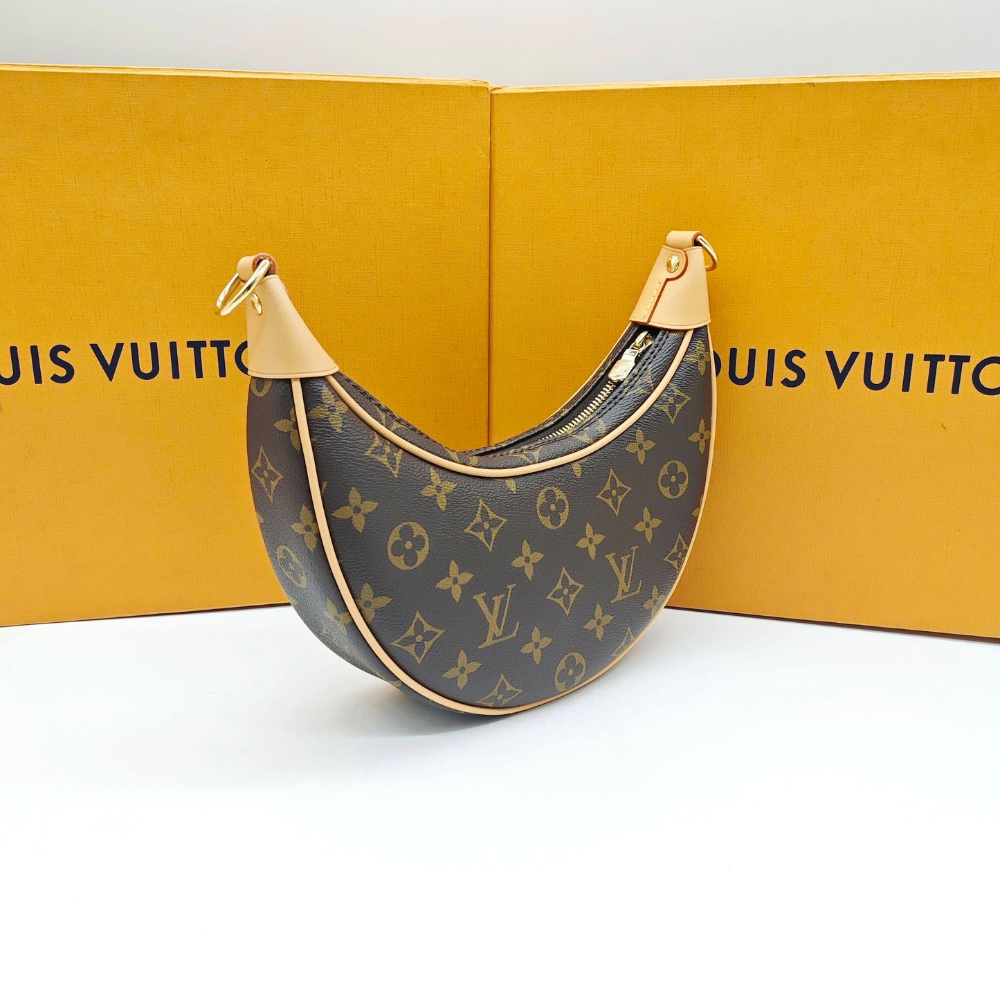 Louis Vuitton - Loop - Monogram Canvas with Vachetta leather trim - Brown - (Mini)