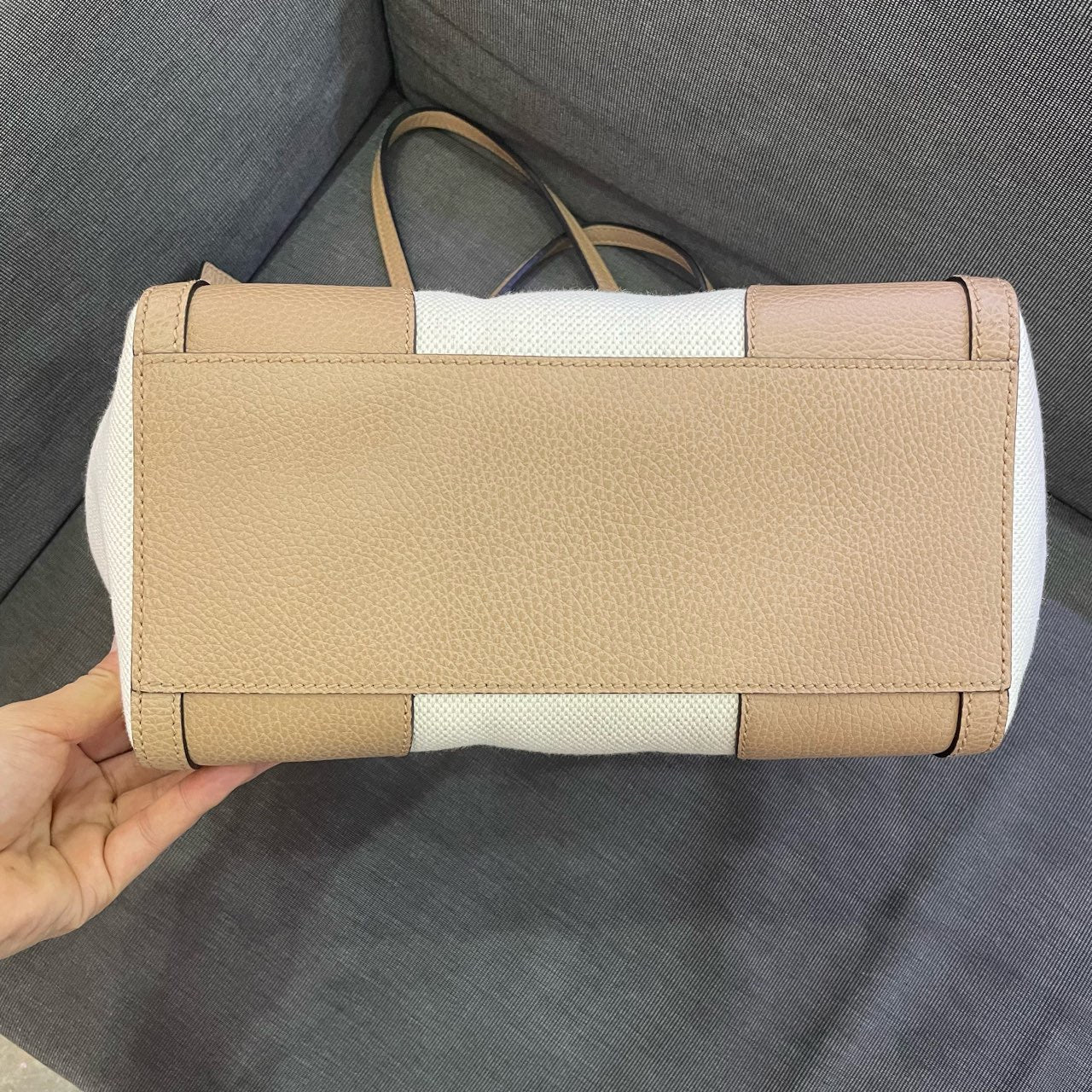 Gucci - Canvas and Leather Tote Bag - Canvas with pebbled leather trim - Beige and Cream - (Medium)