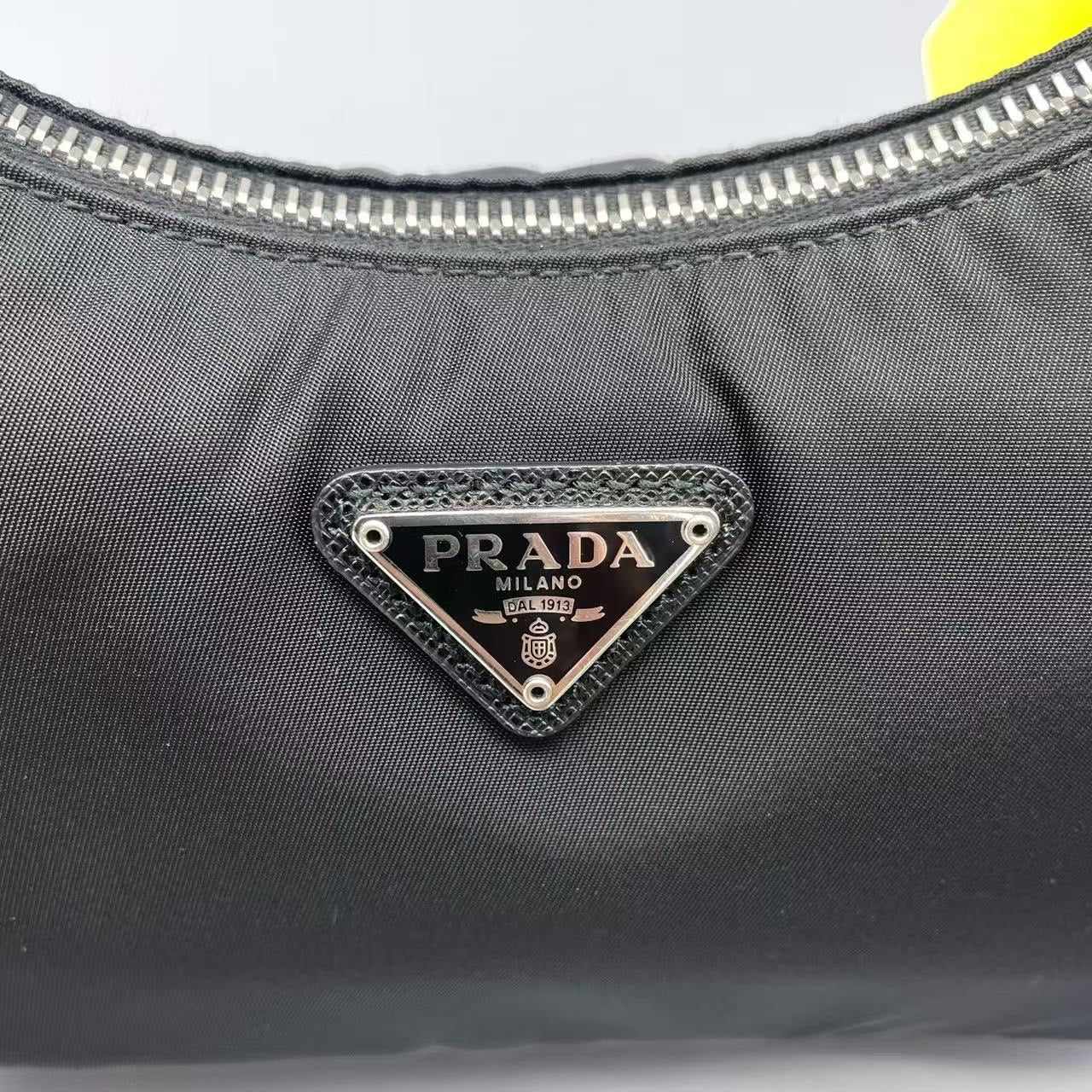 Prada - Hobo Re-Edition 2005 - Polyamide - Black - (small)