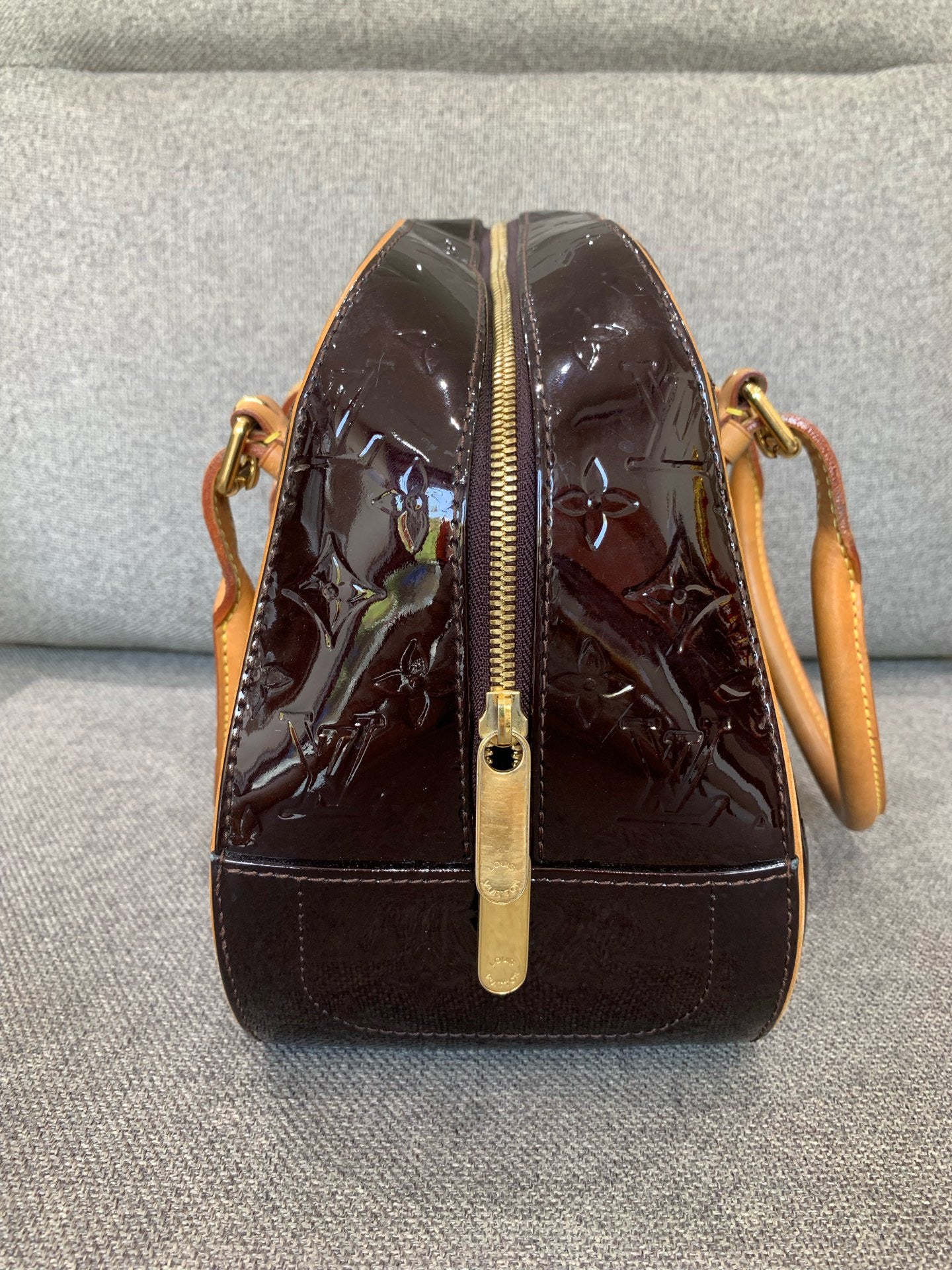 Louis Vuitton - Summit Drive - Patent leather - Burgundy - (Medium)