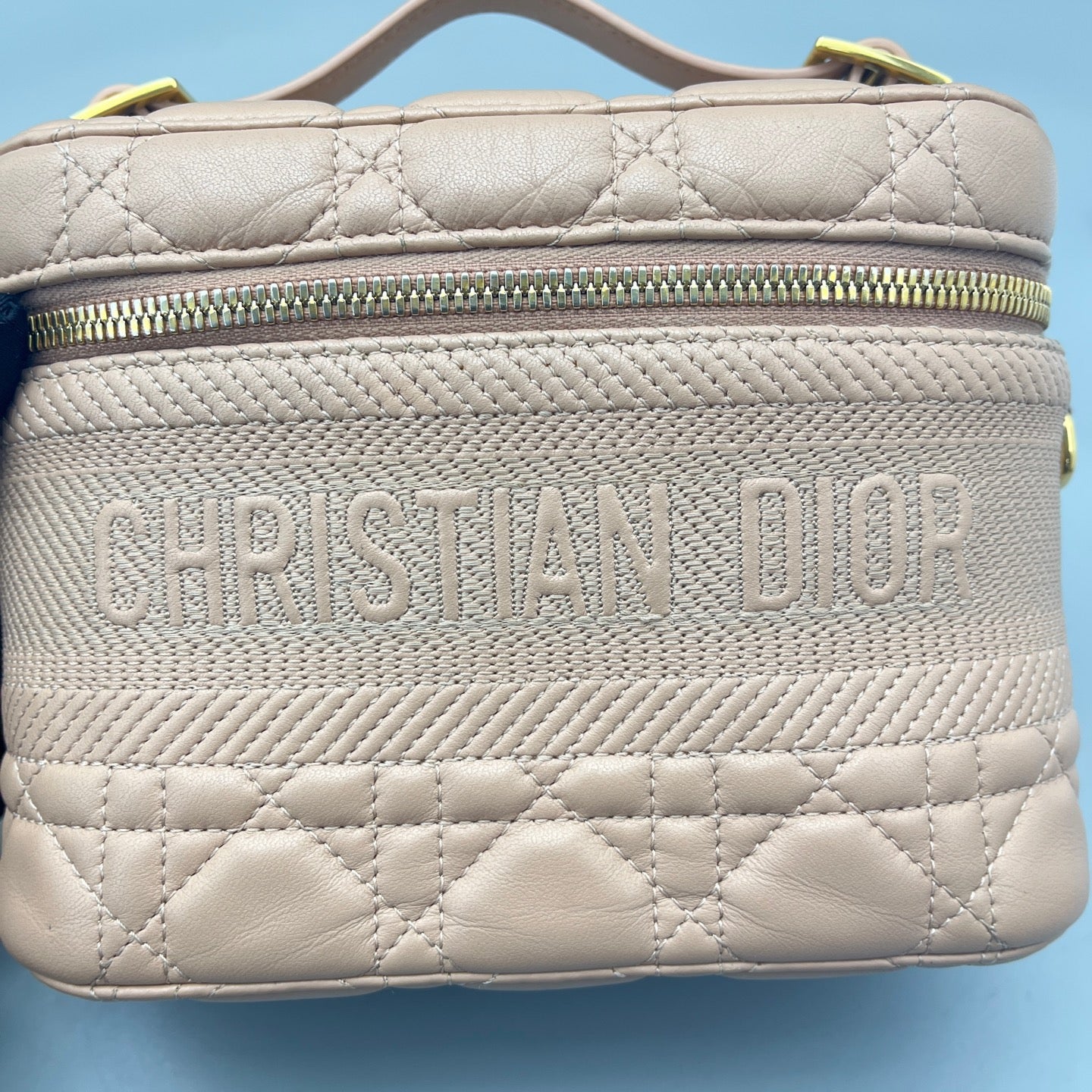 Dior - Vanity Case - Quilted lambskin leather and textured calfskin - Pink with Gold-Tone Hardware - (small)