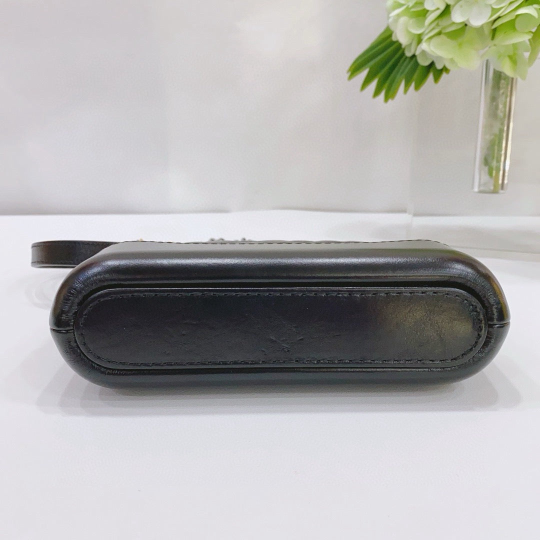 Chanel - Gabrielle Hobo Mini - Lambskin and Calfskin Leather - Black - (Mini)