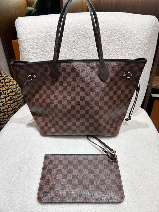 Louis Vuitton - Neverfull MM - Damier Ebene coated canvas with leather trim - Brown with red interior - (Medium)