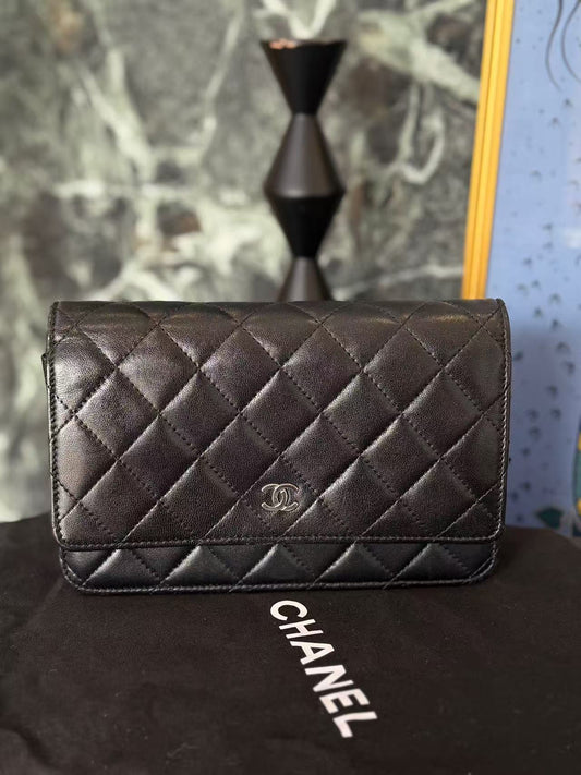 Chanel - Classic Chain Wallet (WOC) - Lambskin leather - Black - (mini)