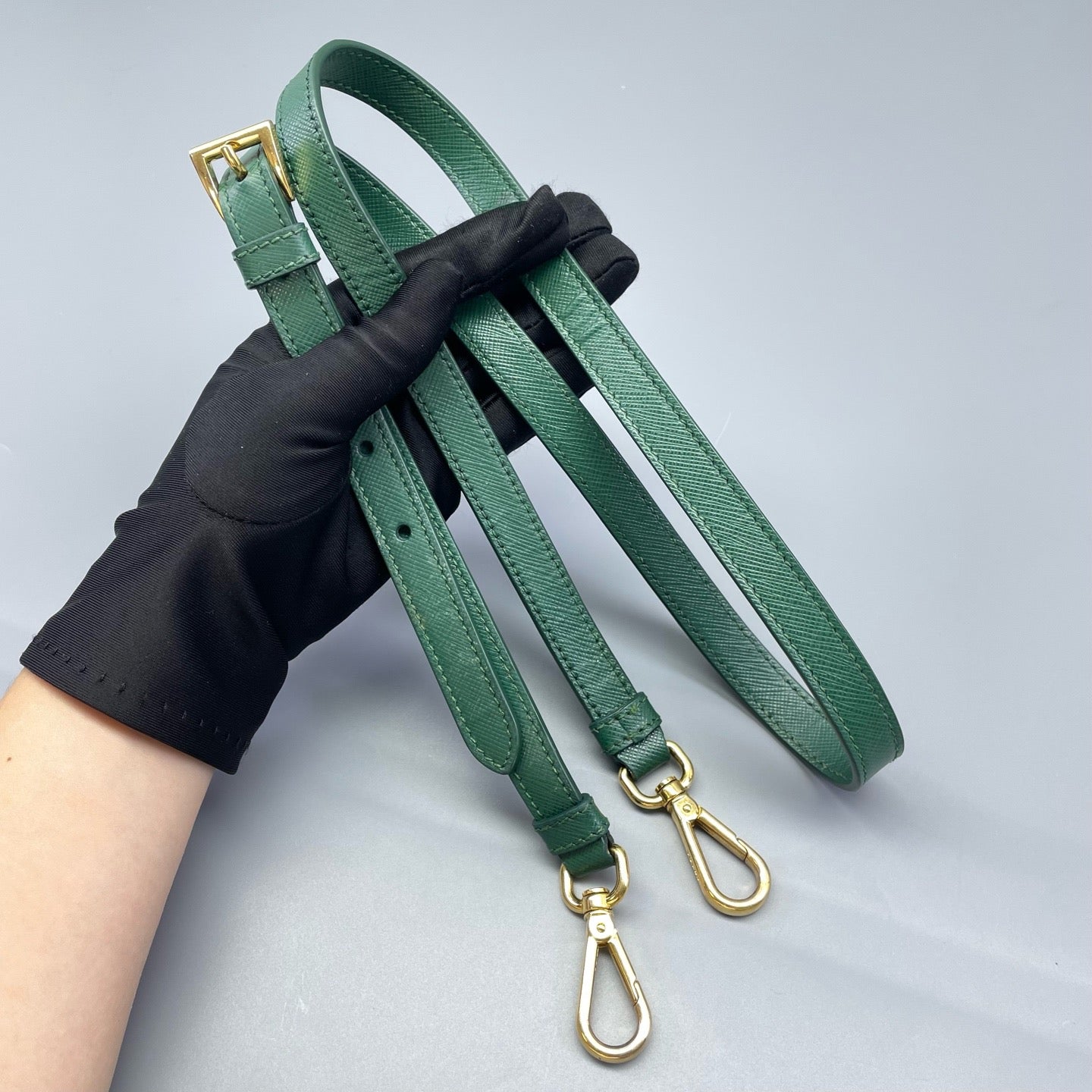 Prada - Saffiano Lux Dome Handbag - Saffiano leather - Green - (medium)