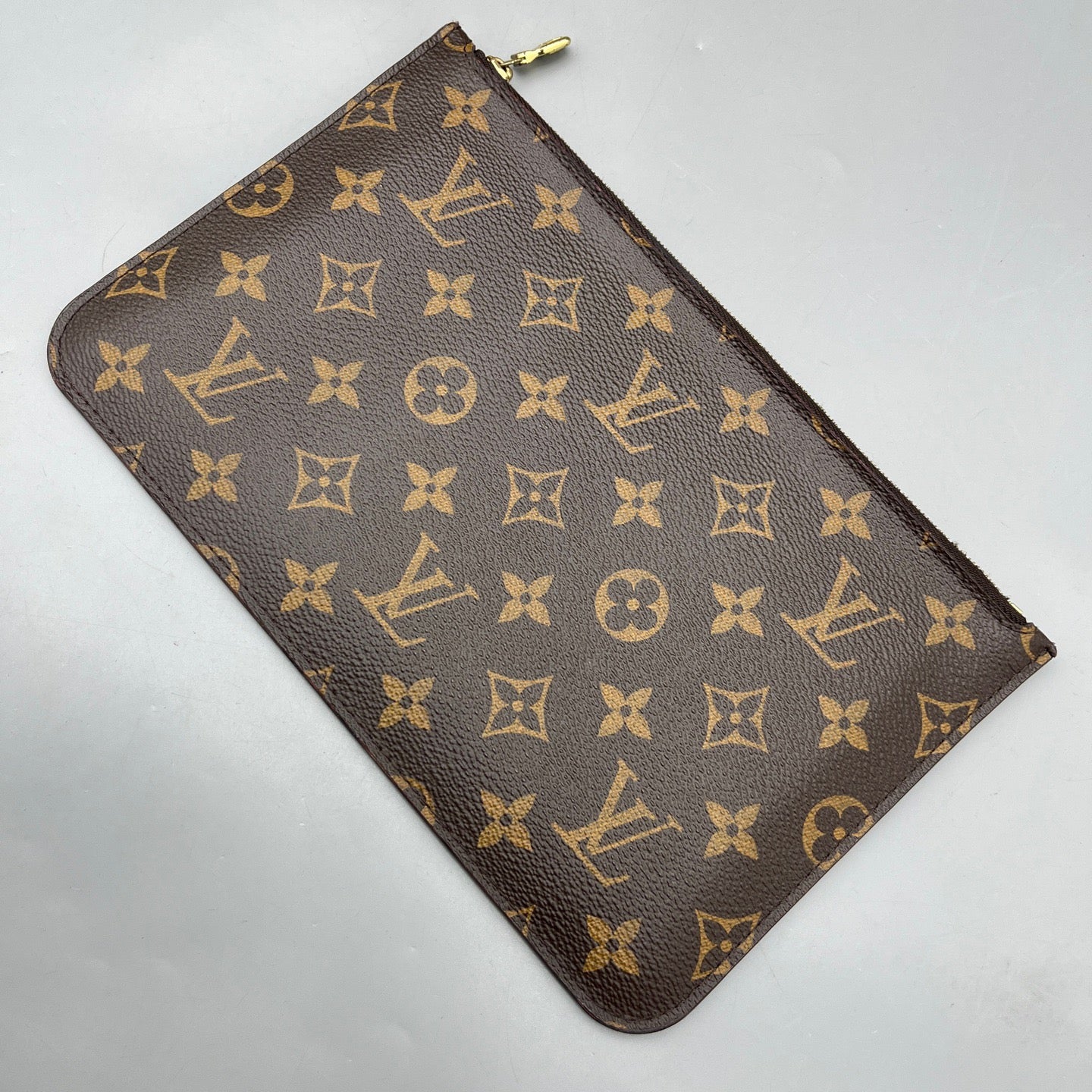 Louis Vuitton - Neverfull MM Monogram Totem - Monogram coated canvas with leather trim - Multicolour - (medium)