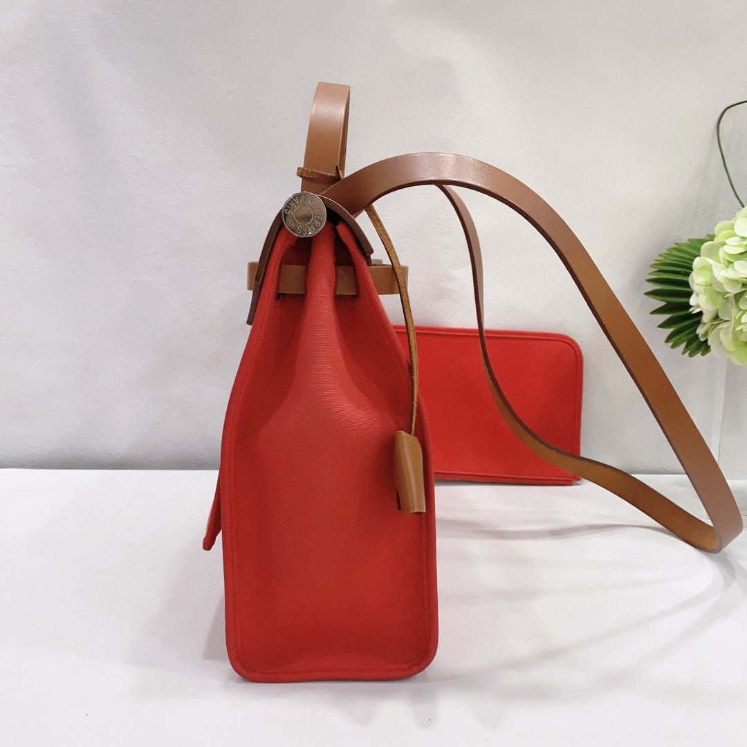 Hermès - Herbag Zip 31 - Toile H canvas with Vache Hunter leather - Red with Natural Barenia Leather - (Medium)