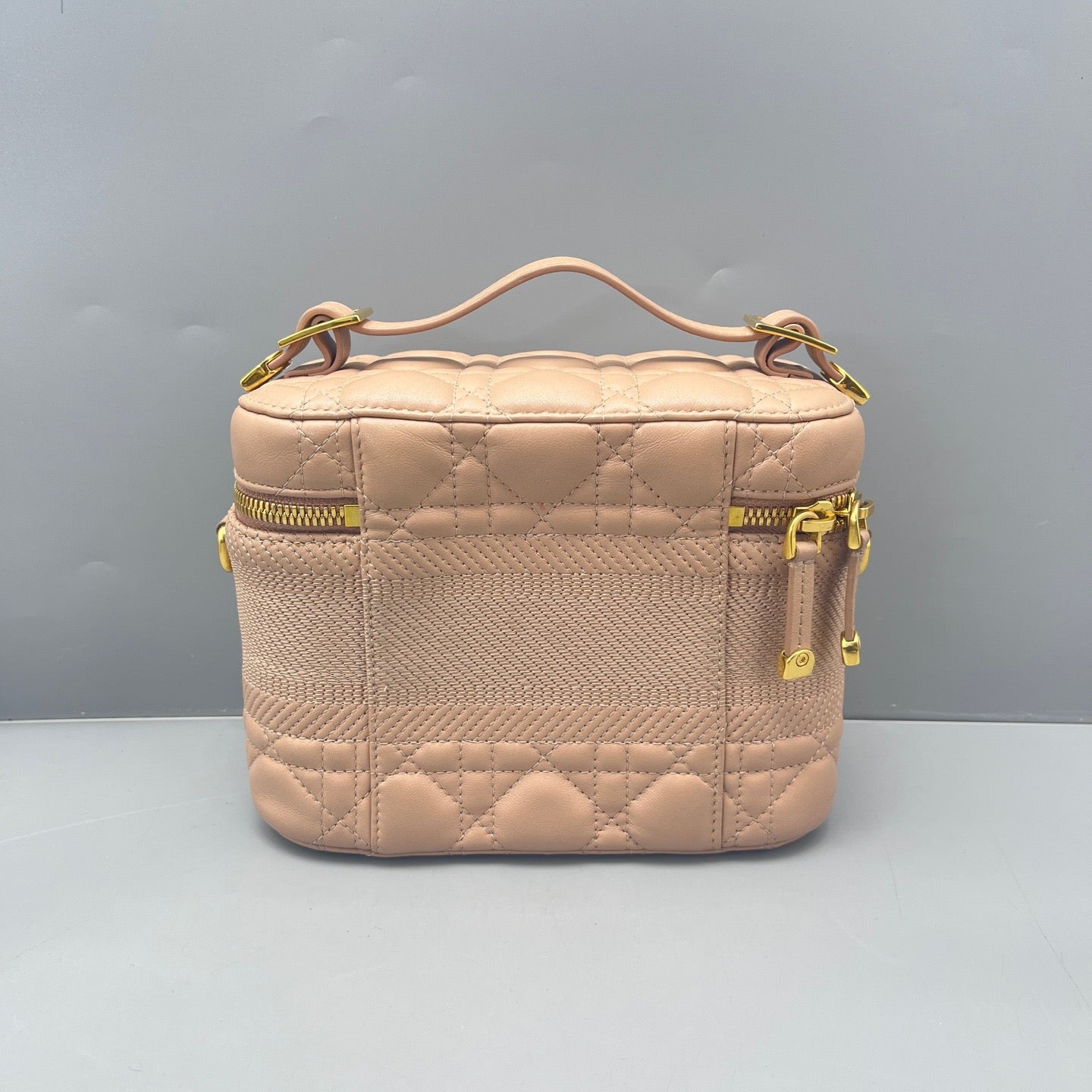 Dior - Vanity Case - Quilted lambskin leather and textured calfskin - Pink with Gold-Tone Hardware - (small)