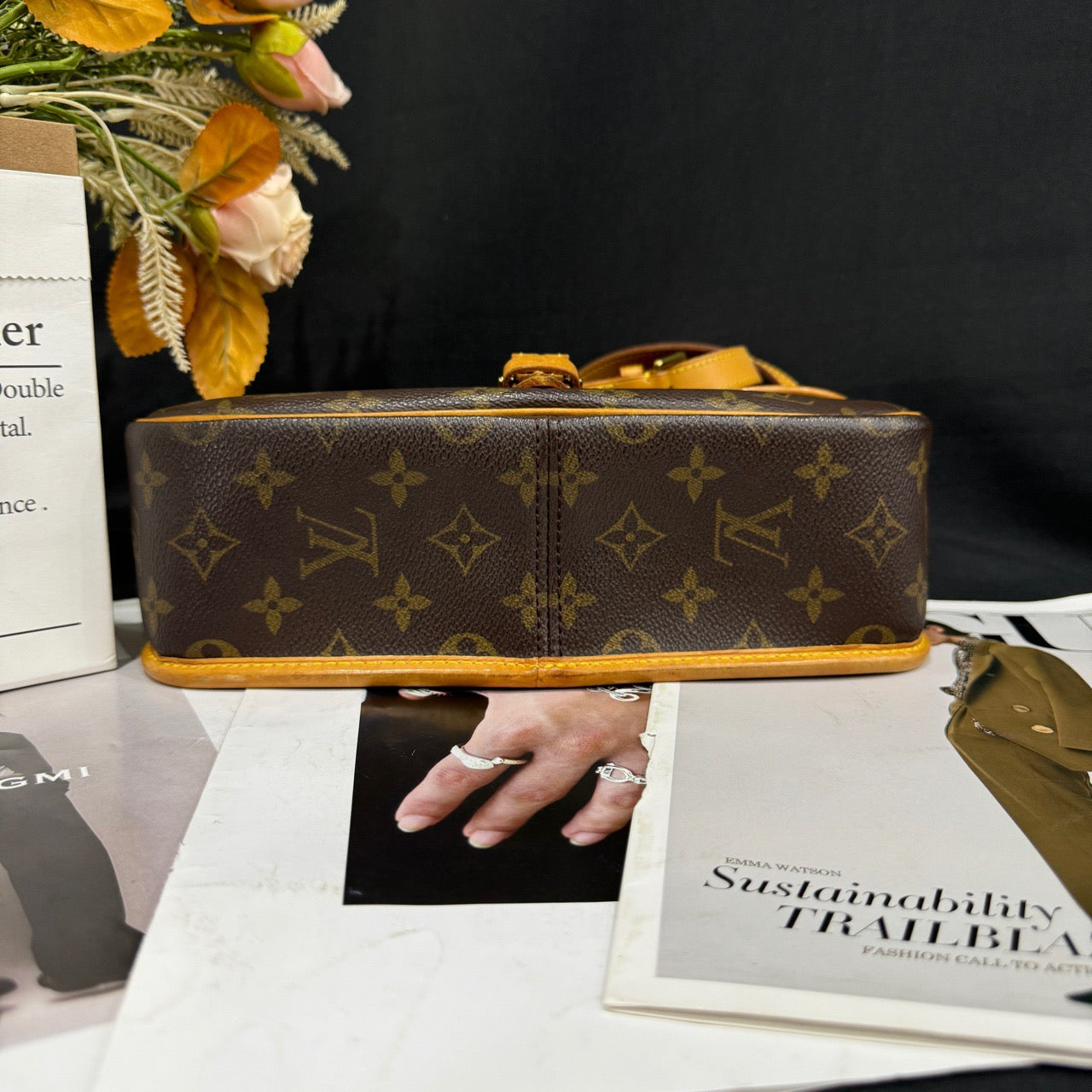Louis Vuitton - Monogram Flap Shoulder Bag - Coated canvas, Vachetta leather - Brown - (medium)