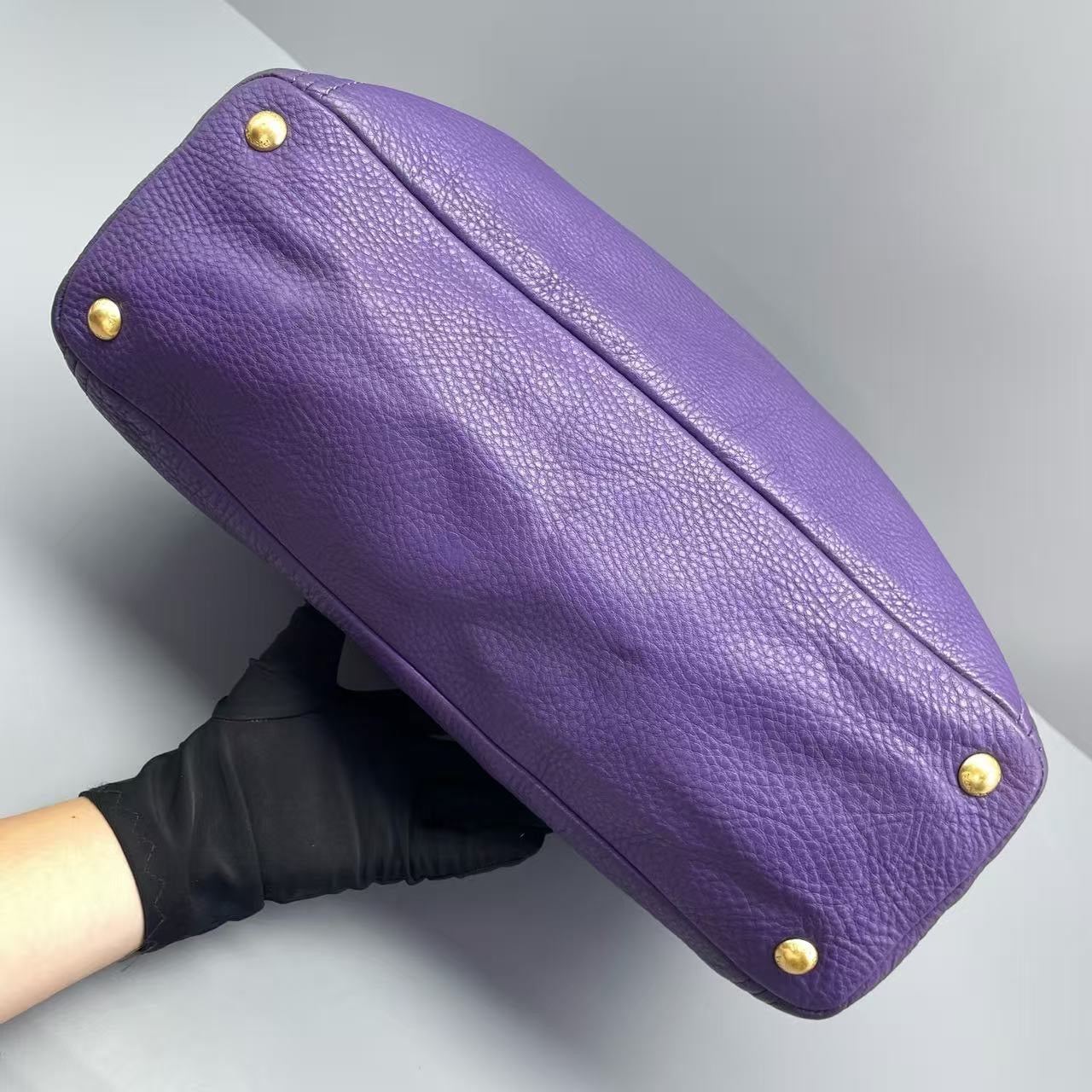 Prada - Grained Leather Tote - Grained leather - Purple - (Medium)