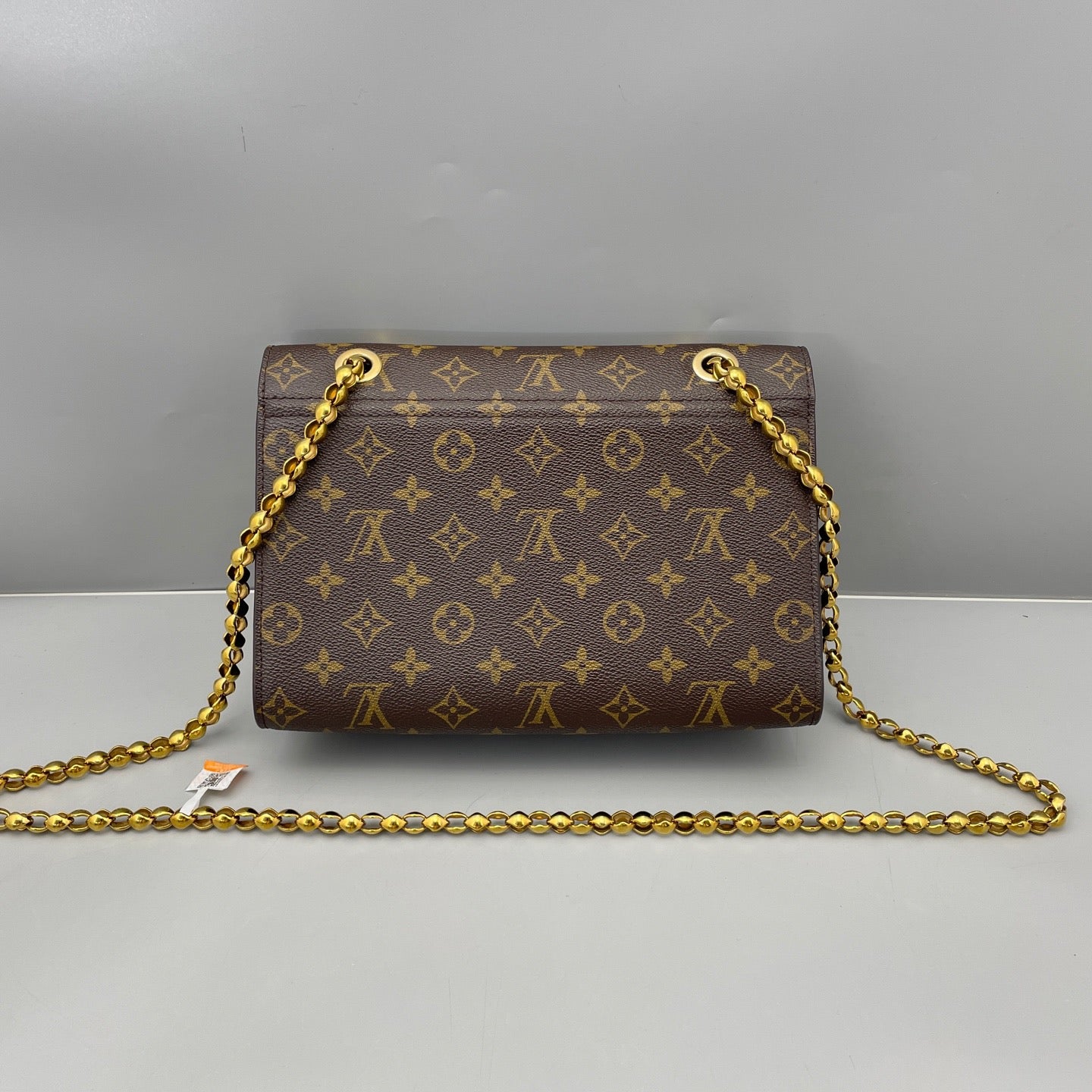 Louis Vuitton - Victoria Chain Bag - Monogram coated canvas with grained leather trim - Brown and Black with Gold-Tone Hardware - (Medium)