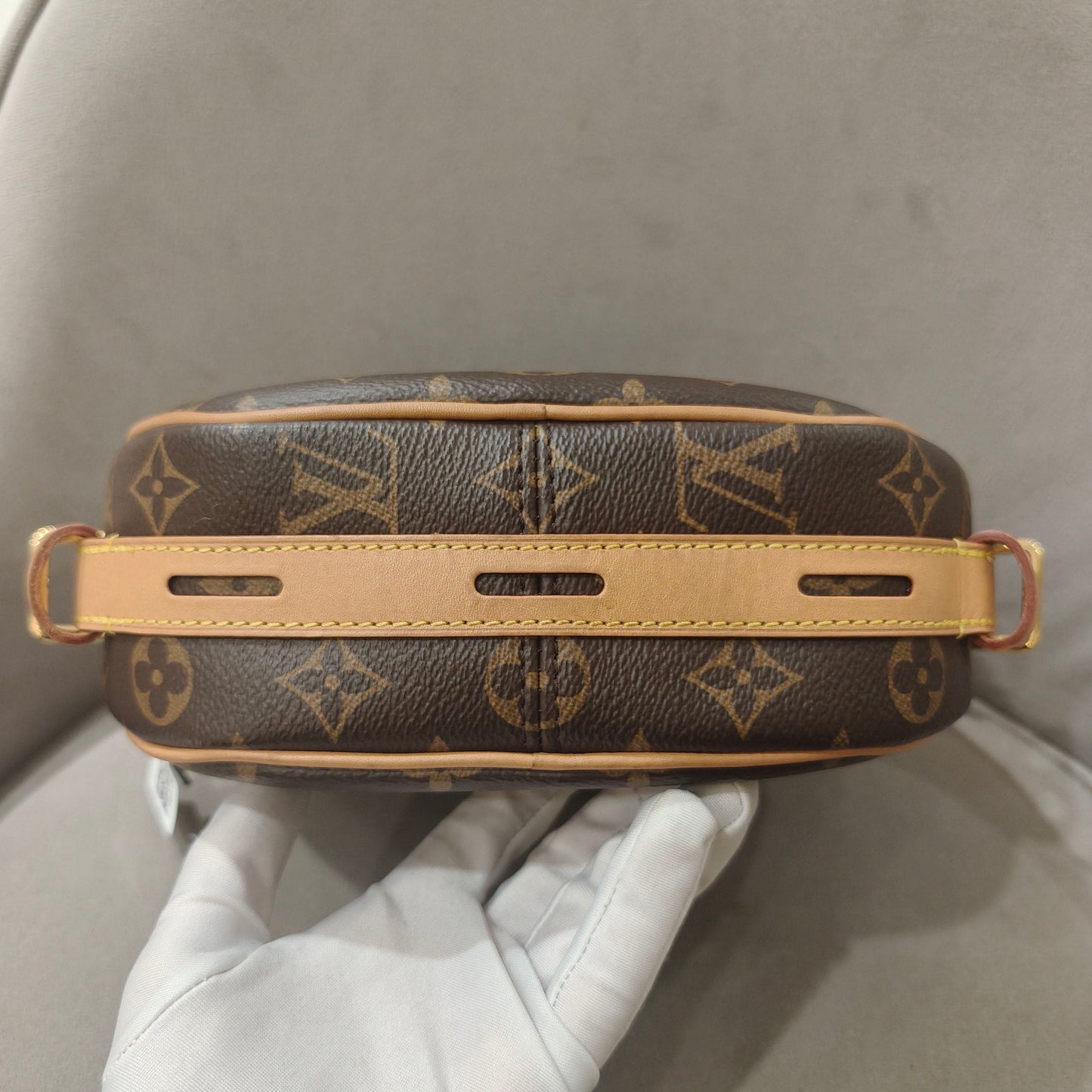 Louis Vuitton - Boite Chapeau Souple PM - Monogram coated canvas with Vachetta leather trim - Brown - (Small)