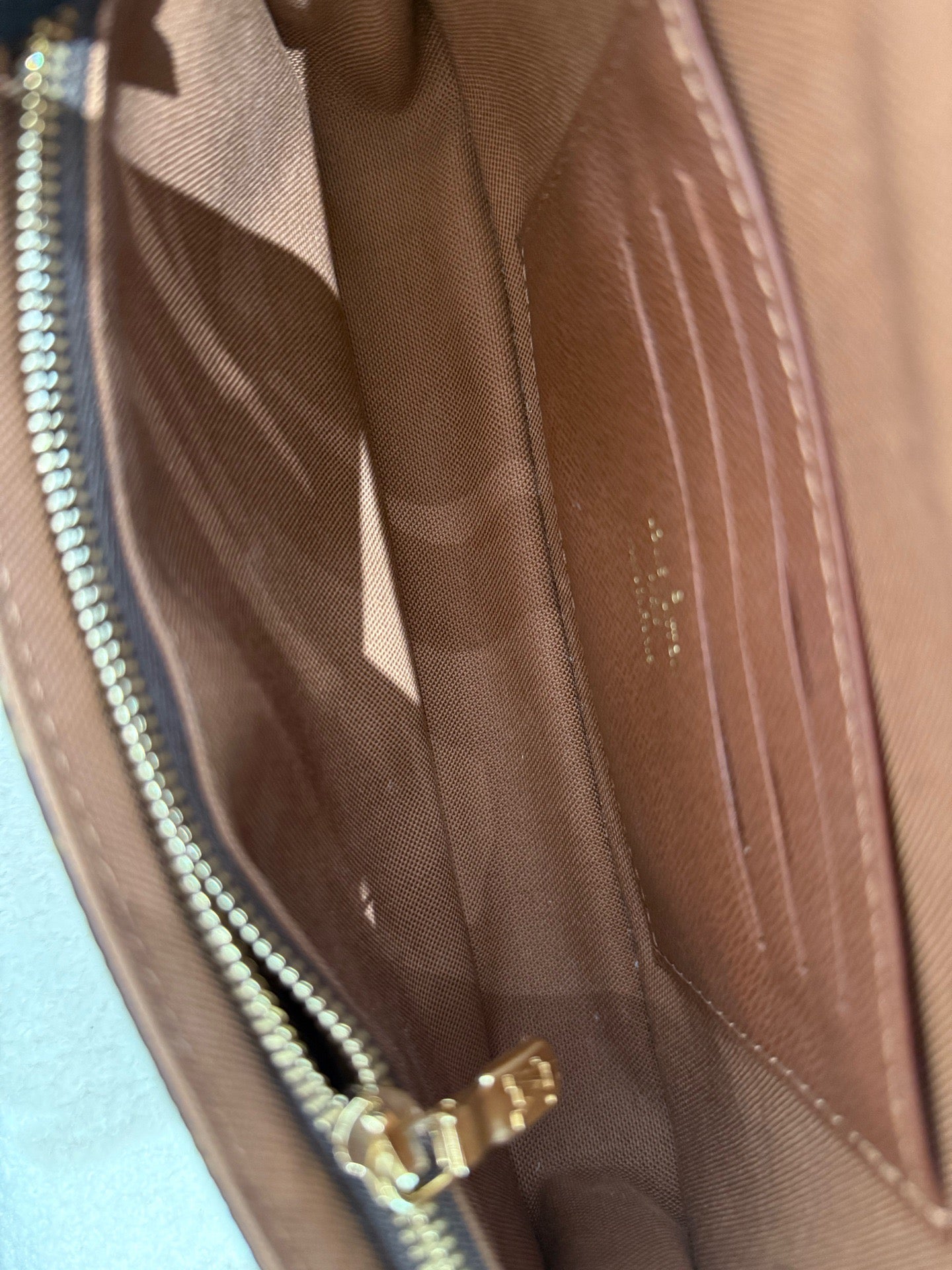 Louis Vuitton - Ivy - Monogram coated canvas with Vachetta leather trim - Brown - (Mini)