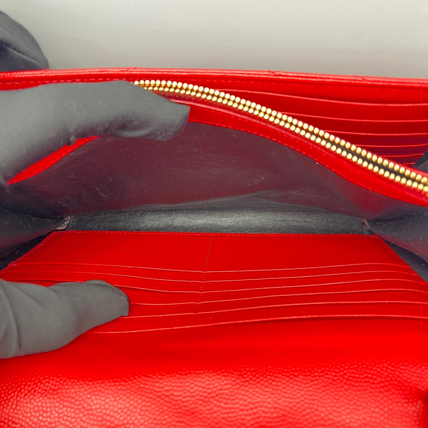 Saint Laurent - Envelope Bag - Grained leather - Red - (Medium)