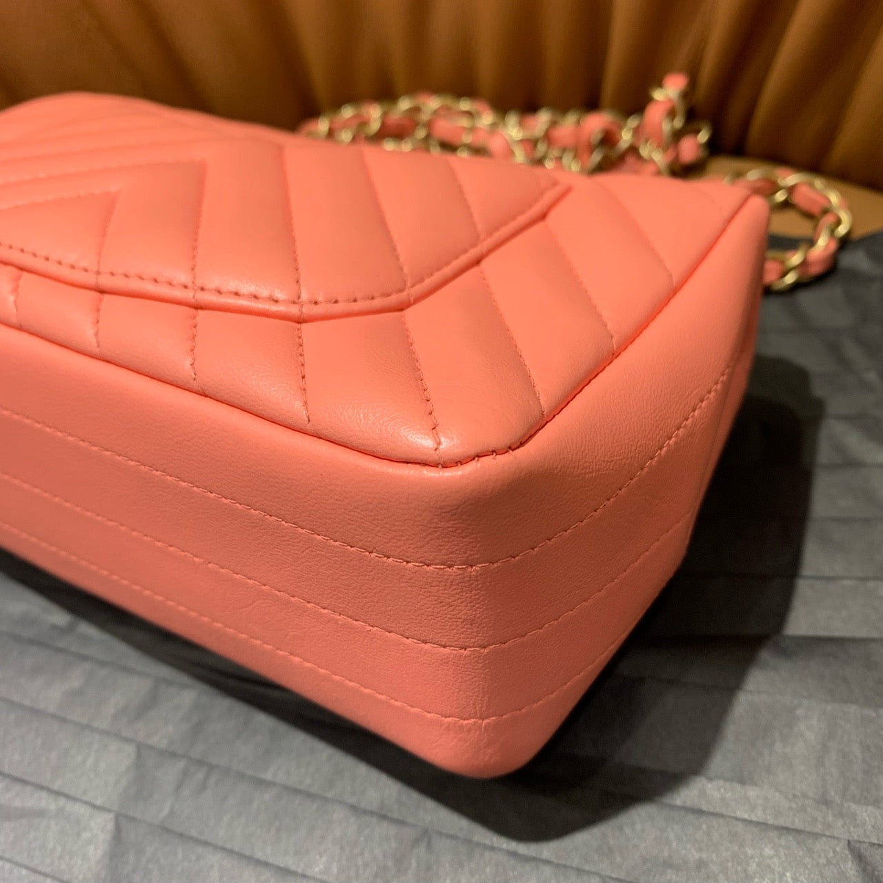 Chanel - Classic Flap (Chevron Mini) - Lambskin leather - Pink - (small)