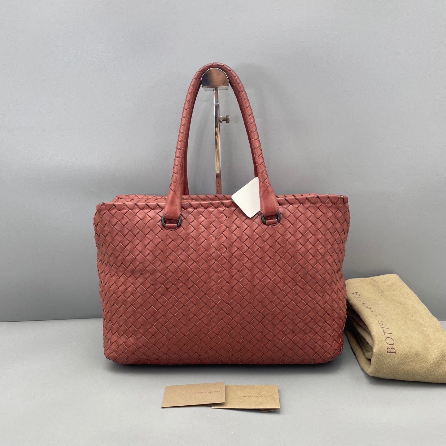 Bottega Veneta - Intrecciato Woven Tote A7012 - Lambskin leather - Red - (Medium)