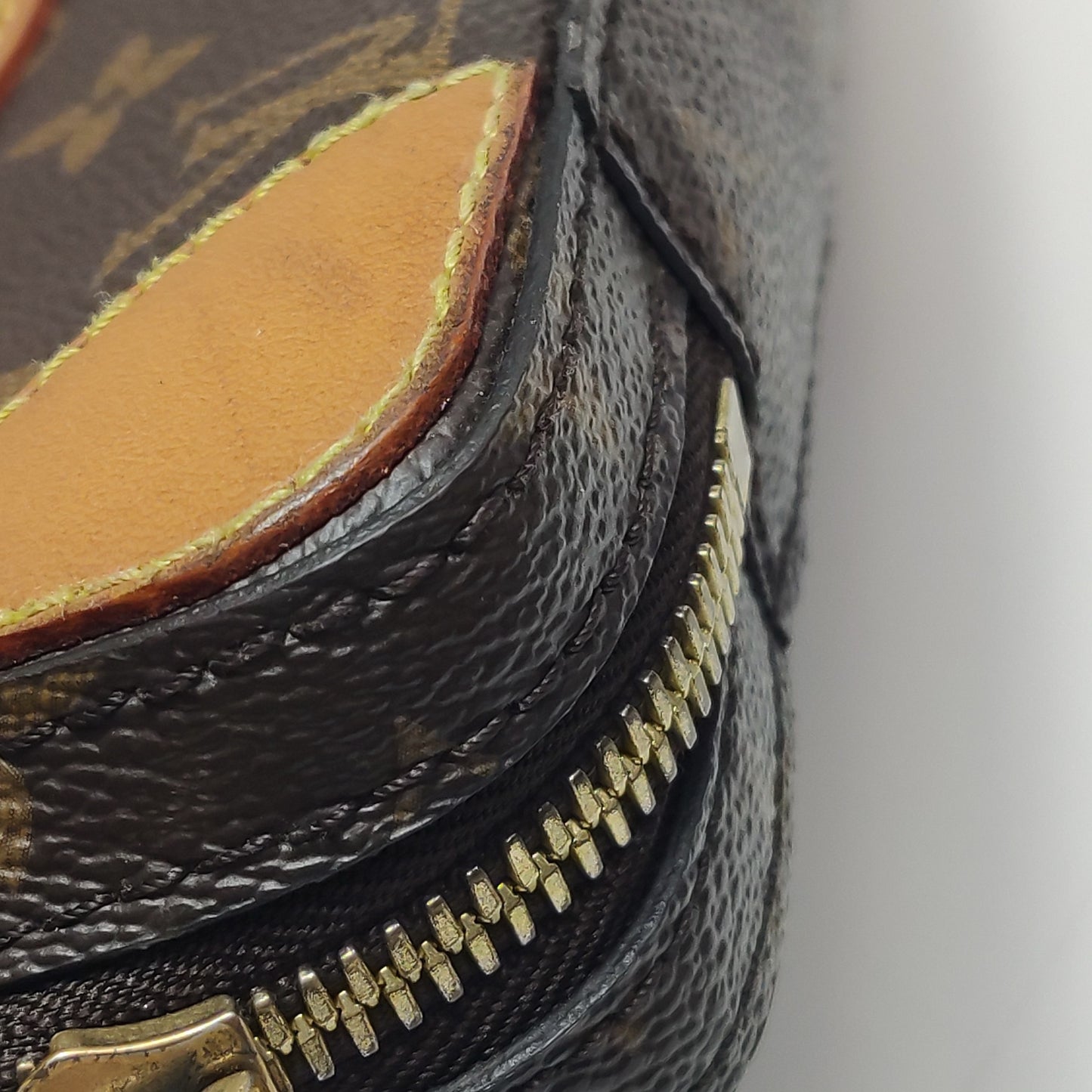 Louis Vuitton - Soft Trunk Crossbody Bag - Monogram coated canvas with Vachetta leather trim - Brown - (small)