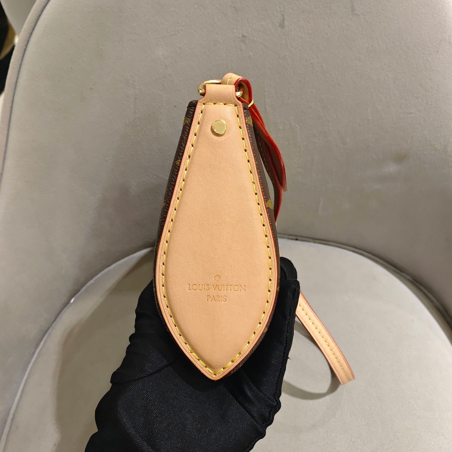 Louis Vuitton - Pochette Accessoires - Monogram coated canvas with Vachetta leather trim - Brown - (mini)