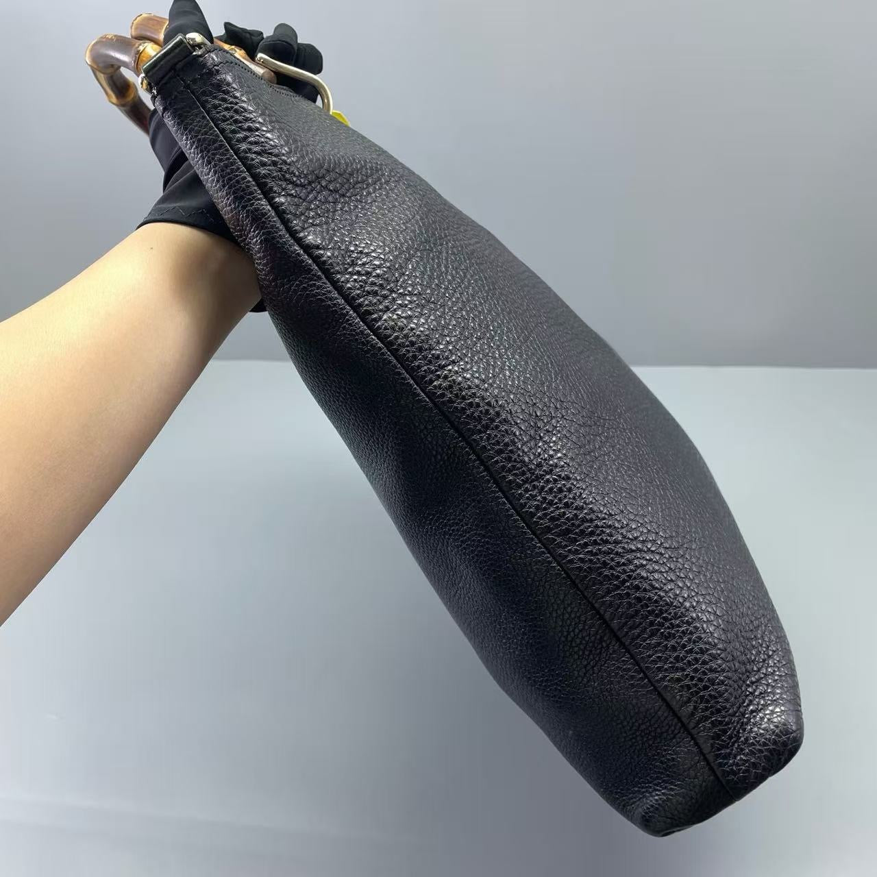 Gucci - Bamboo Handle Tote - Grained leather - Black - (Medium)