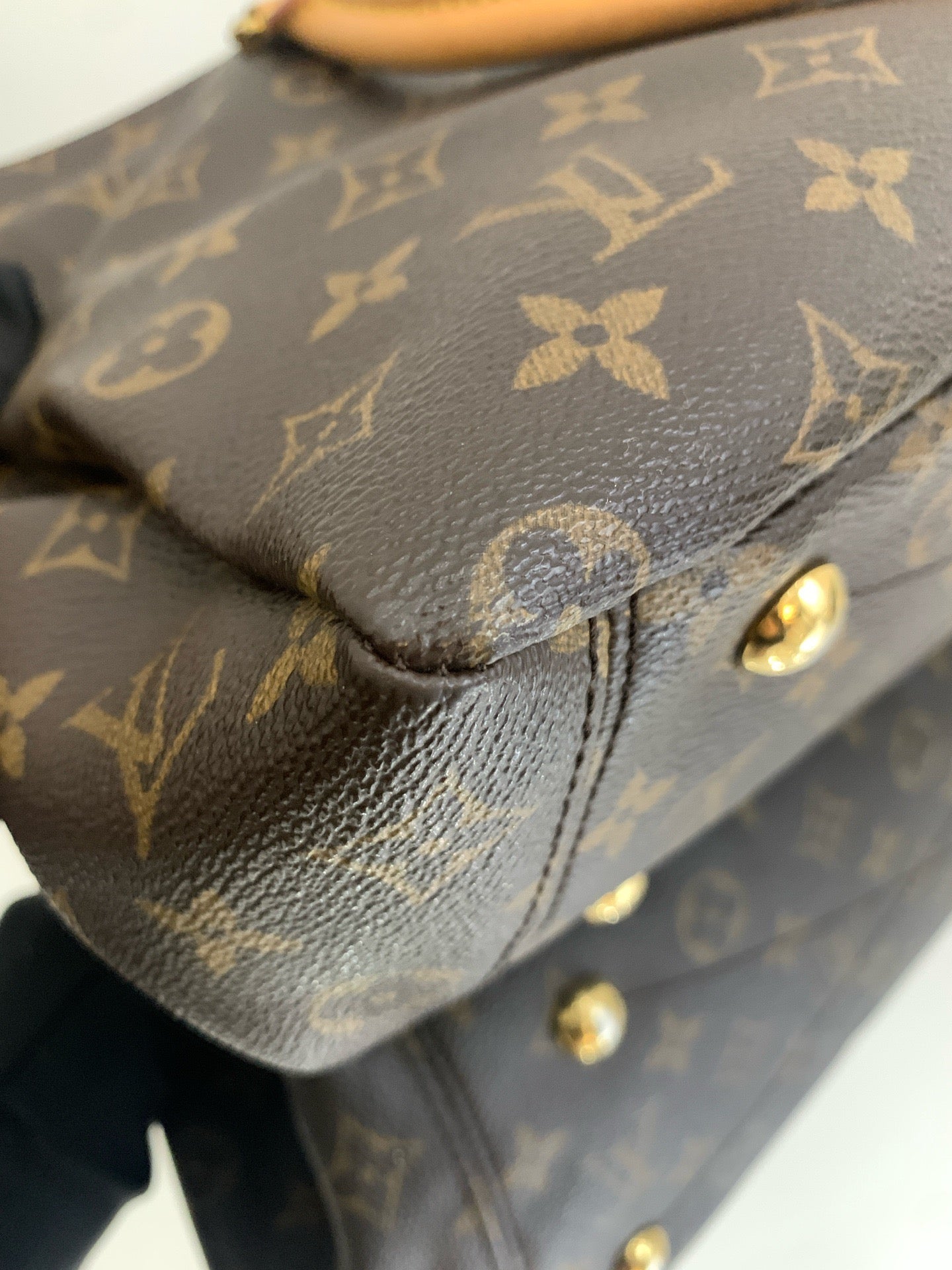 Louis Vuitton - Pallas Tote - Monogram coated canvas with natural cowhide leather trim - Brown - (medium)